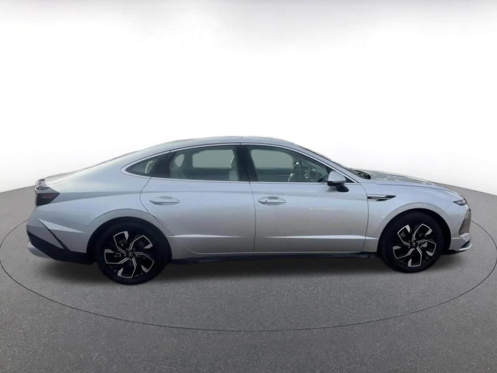 Thumbnail: 2025 Hyundai Sonata - 16