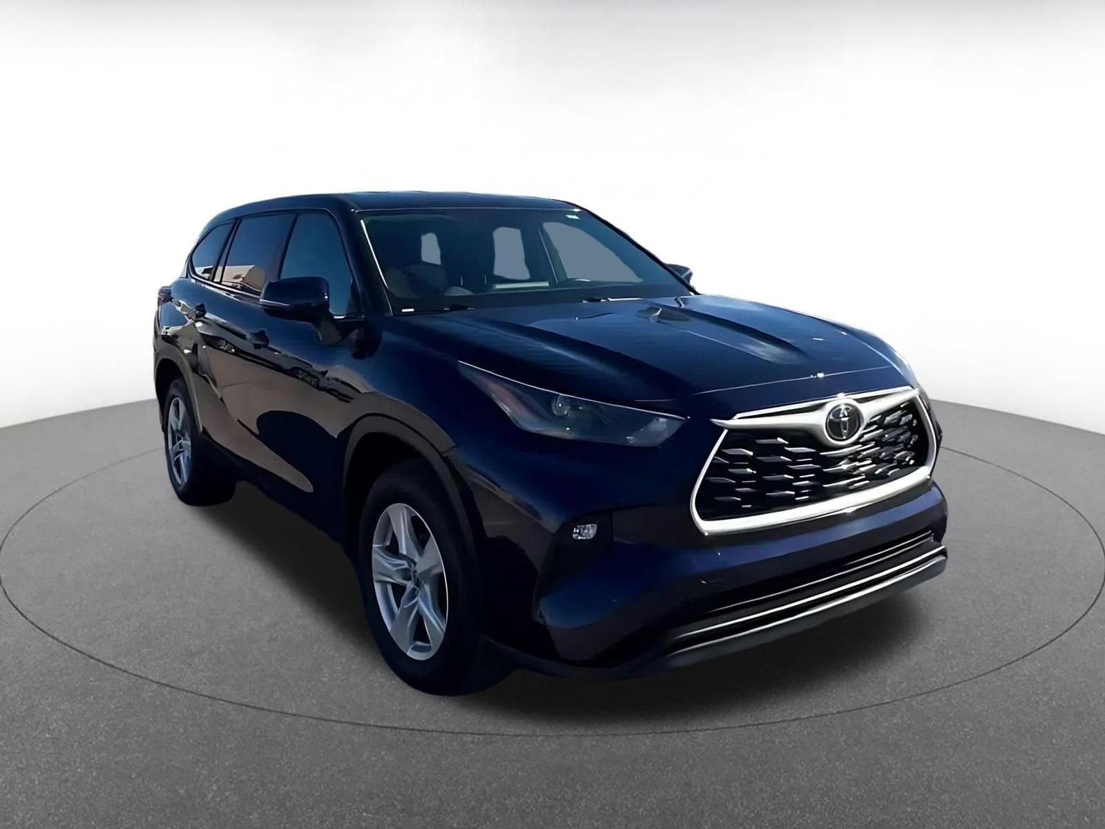 Thumbnail: 2025 Toyota Highlander - 3