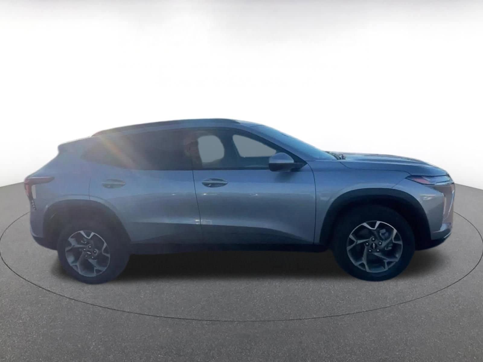 Thumbnail: 2025 Chevrolet Trax - 16