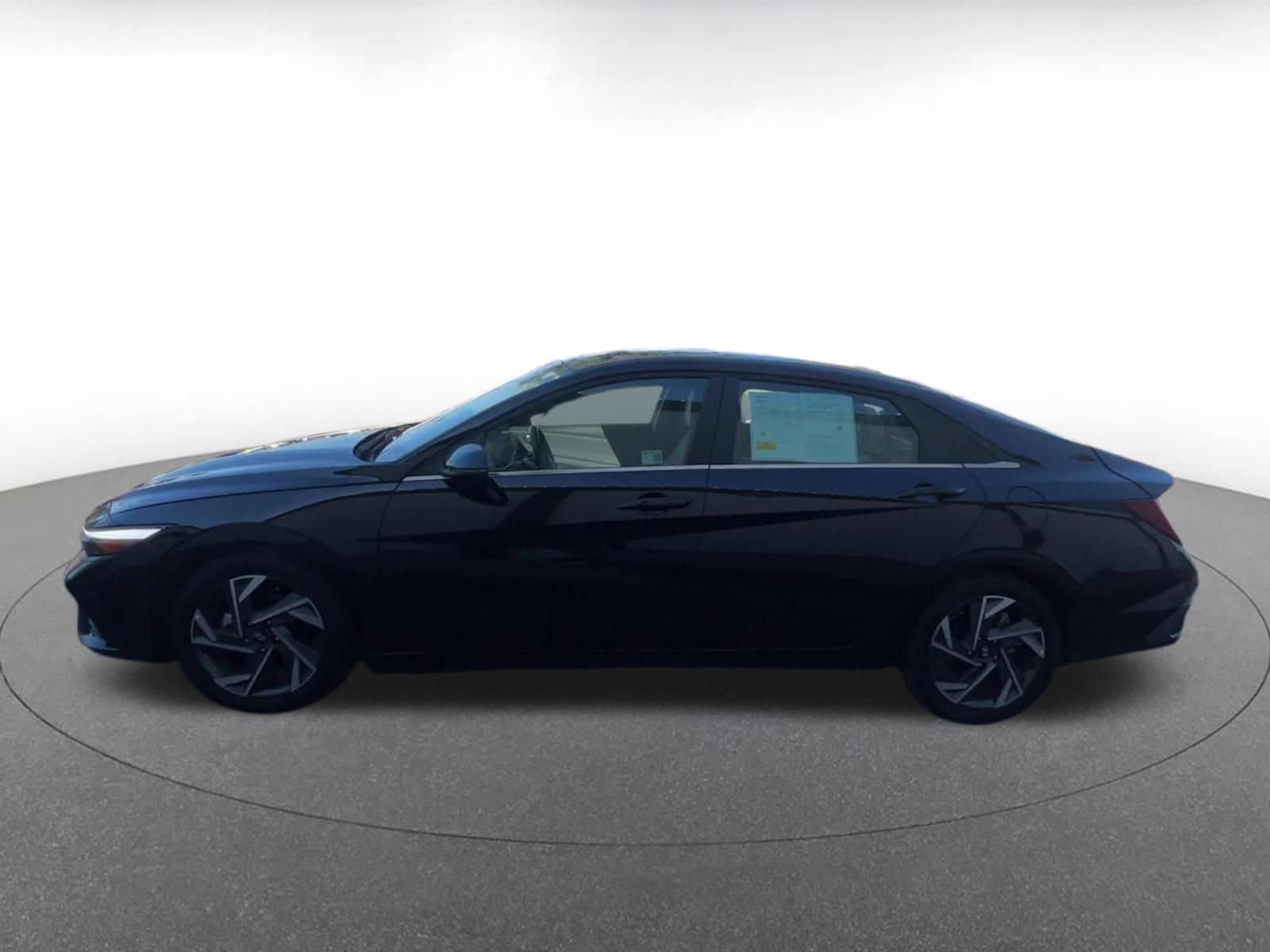 Thumbnail: 2025 Hyundai Elantra - 9