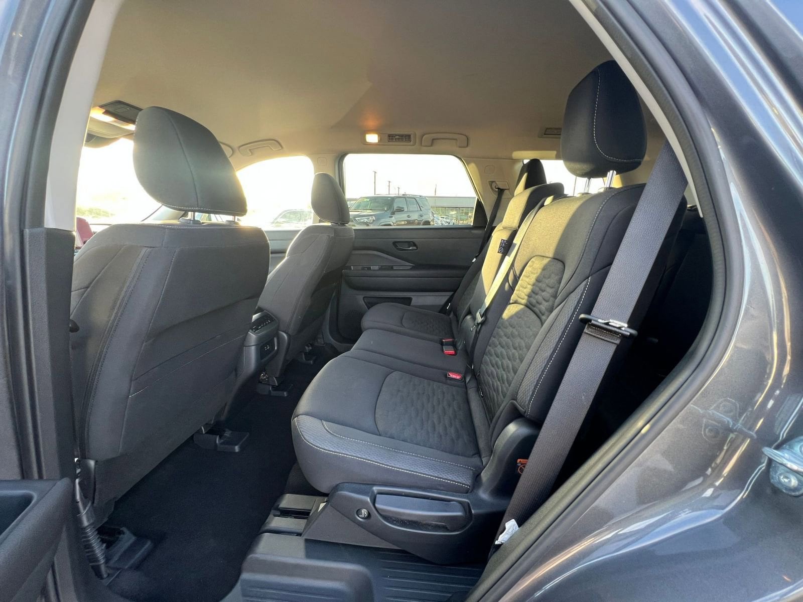 Thumbnail: 2025 Nissan Pathfinder - 25