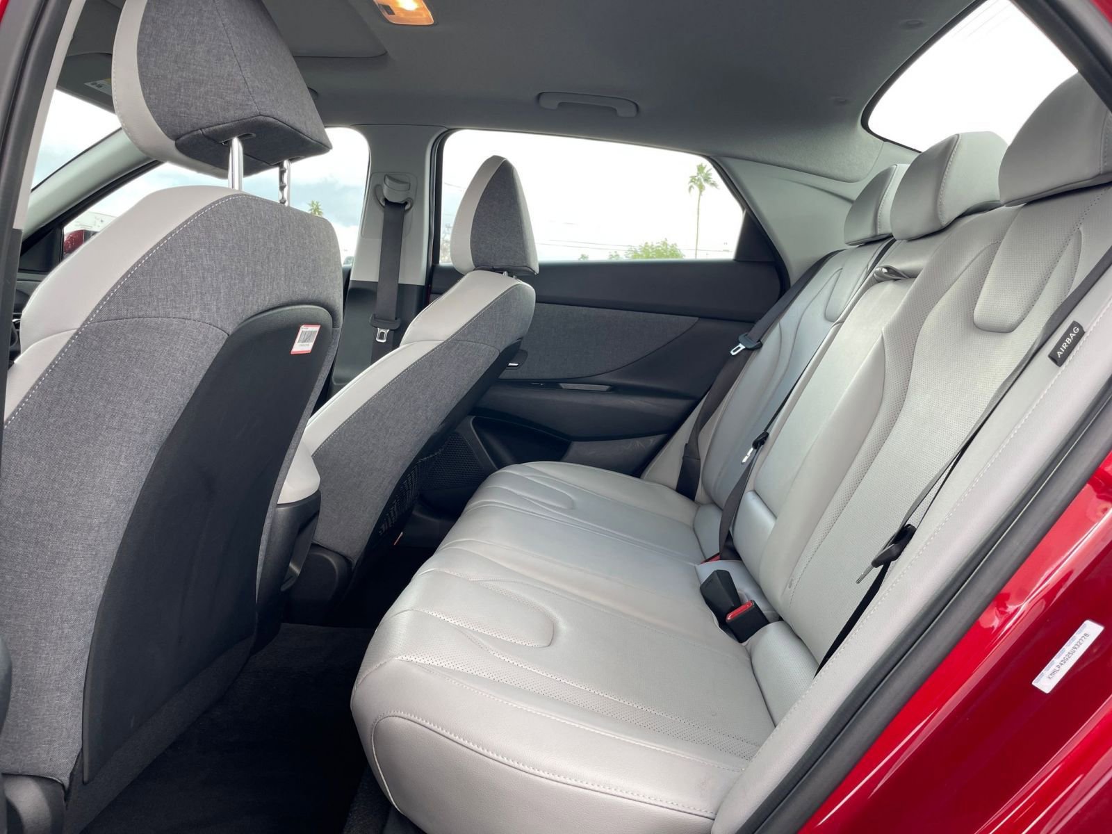 Thumbnail: 2025 Hyundai Elantra - 25