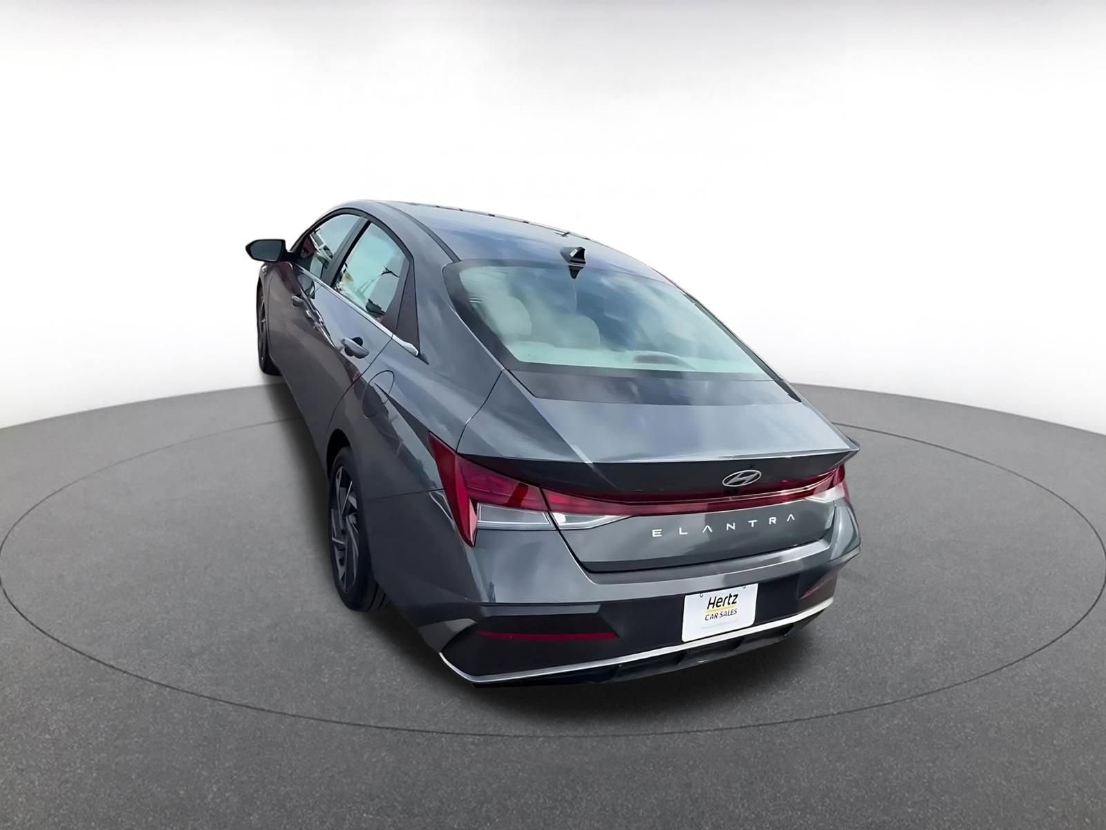 Thumbnail: 2025 Hyundai Elantra - 11