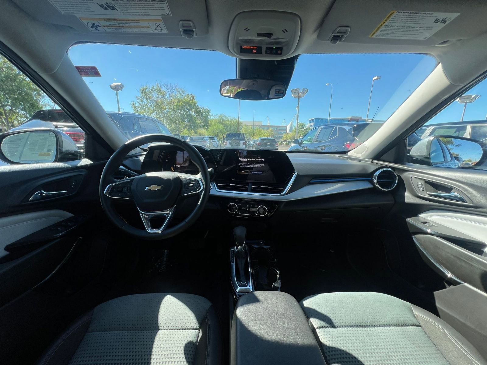 Thumbnail: 2025 Chevrolet Trax - 33