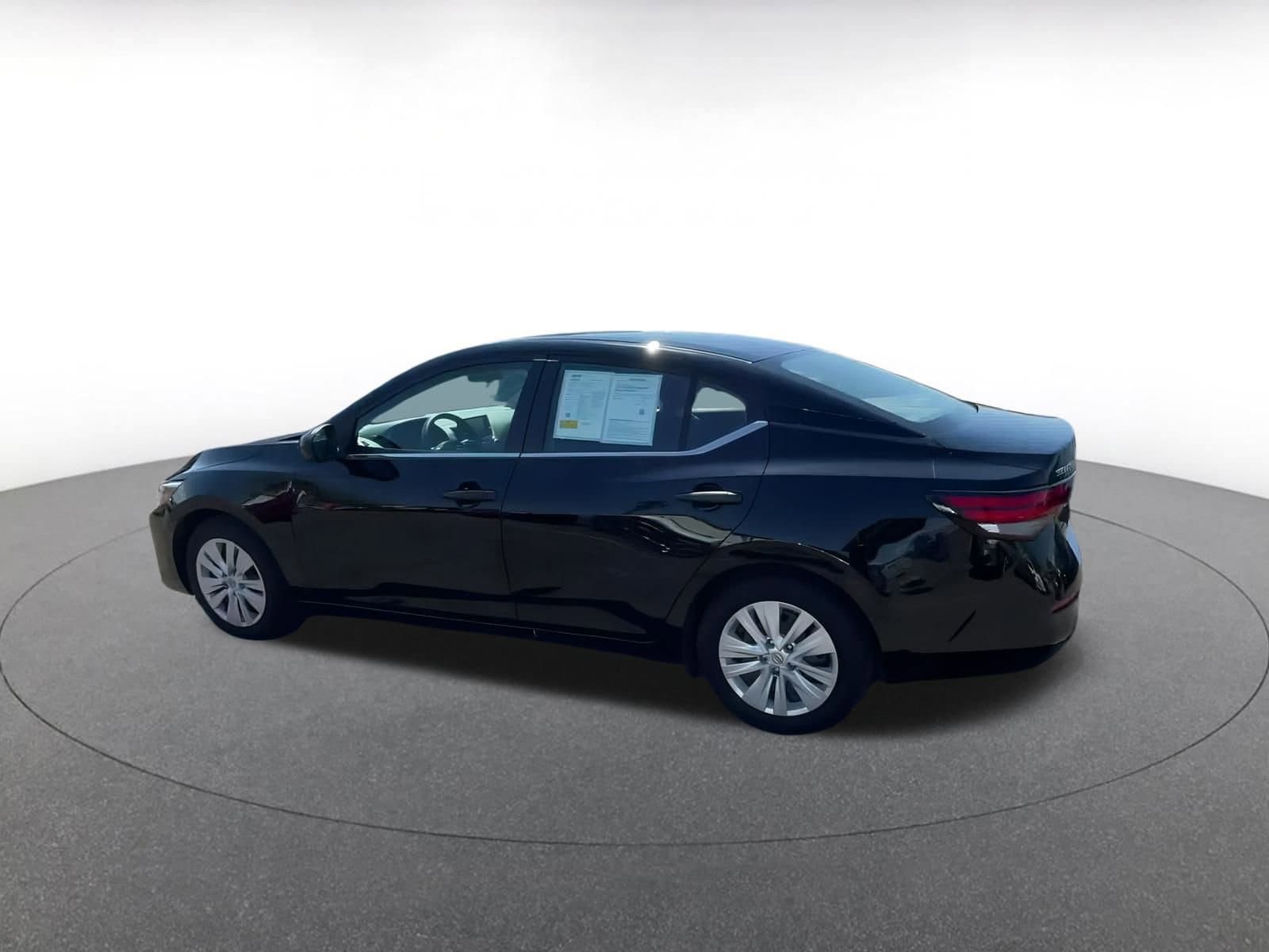 Thumbnail: 2024 Nissan Sentra - 10
