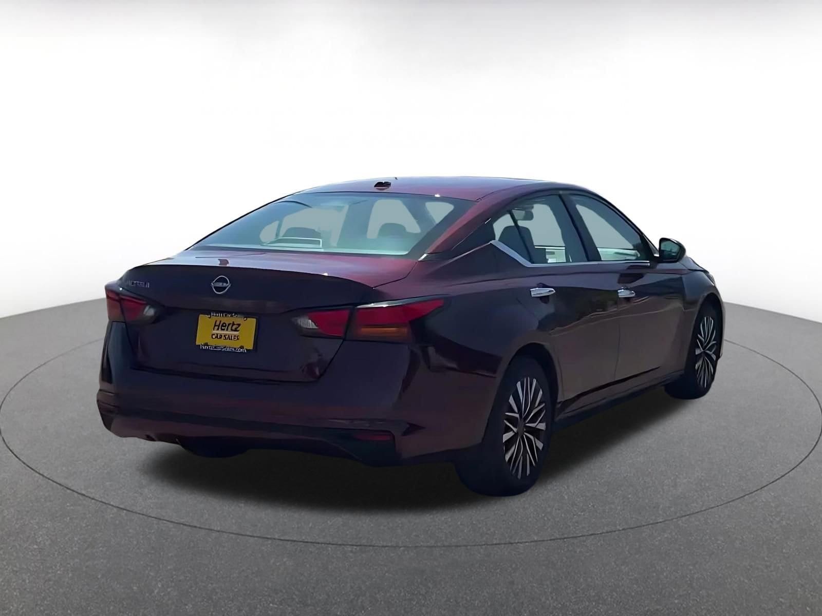 Thumbnail: 2025 Nissan Altima - 14
