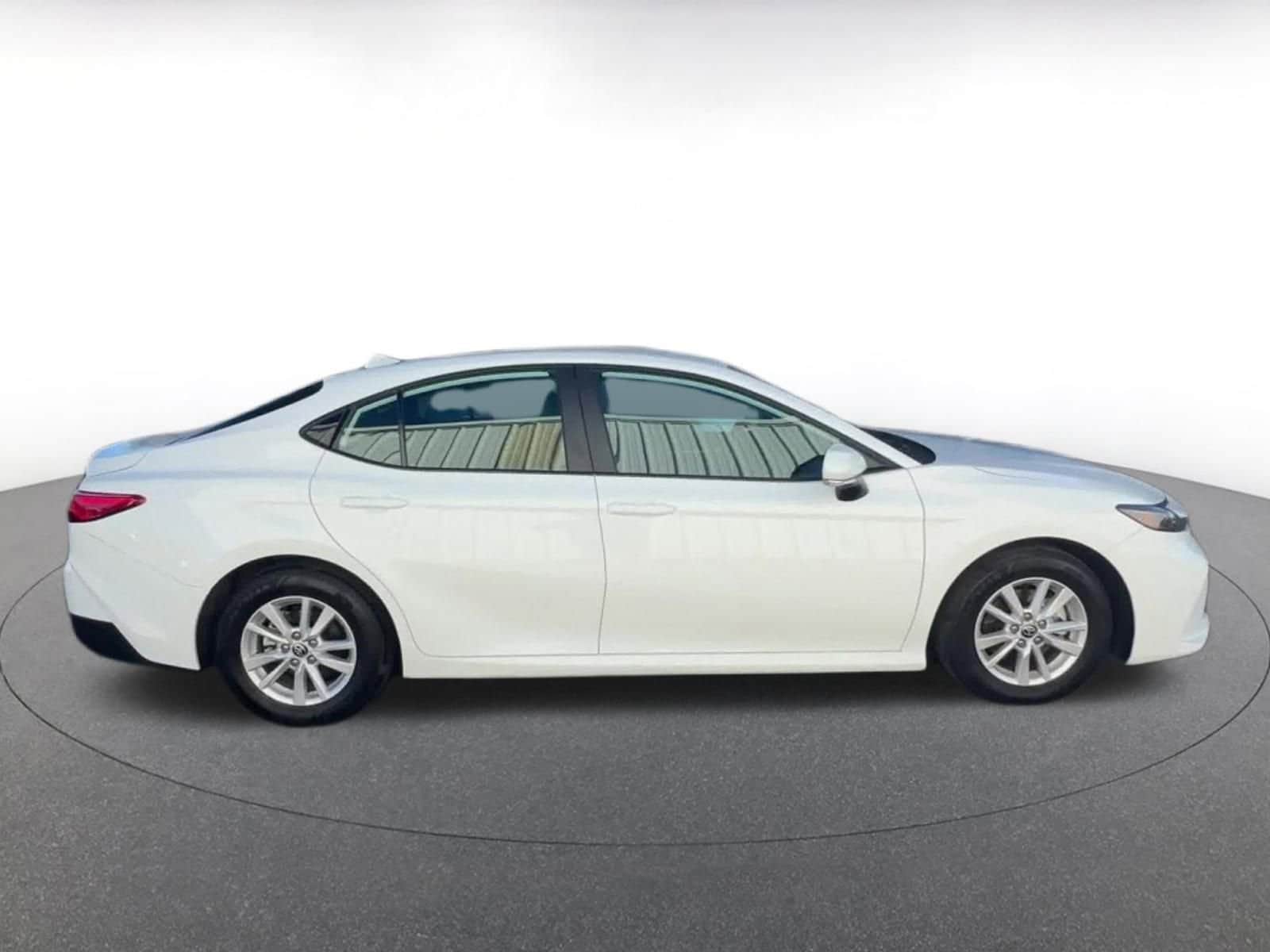 Thumbnail: 2025 Toyota Camry - 16