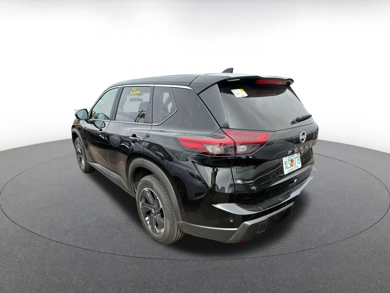 Thumbnail: 2025 Nissan Rogue - 9