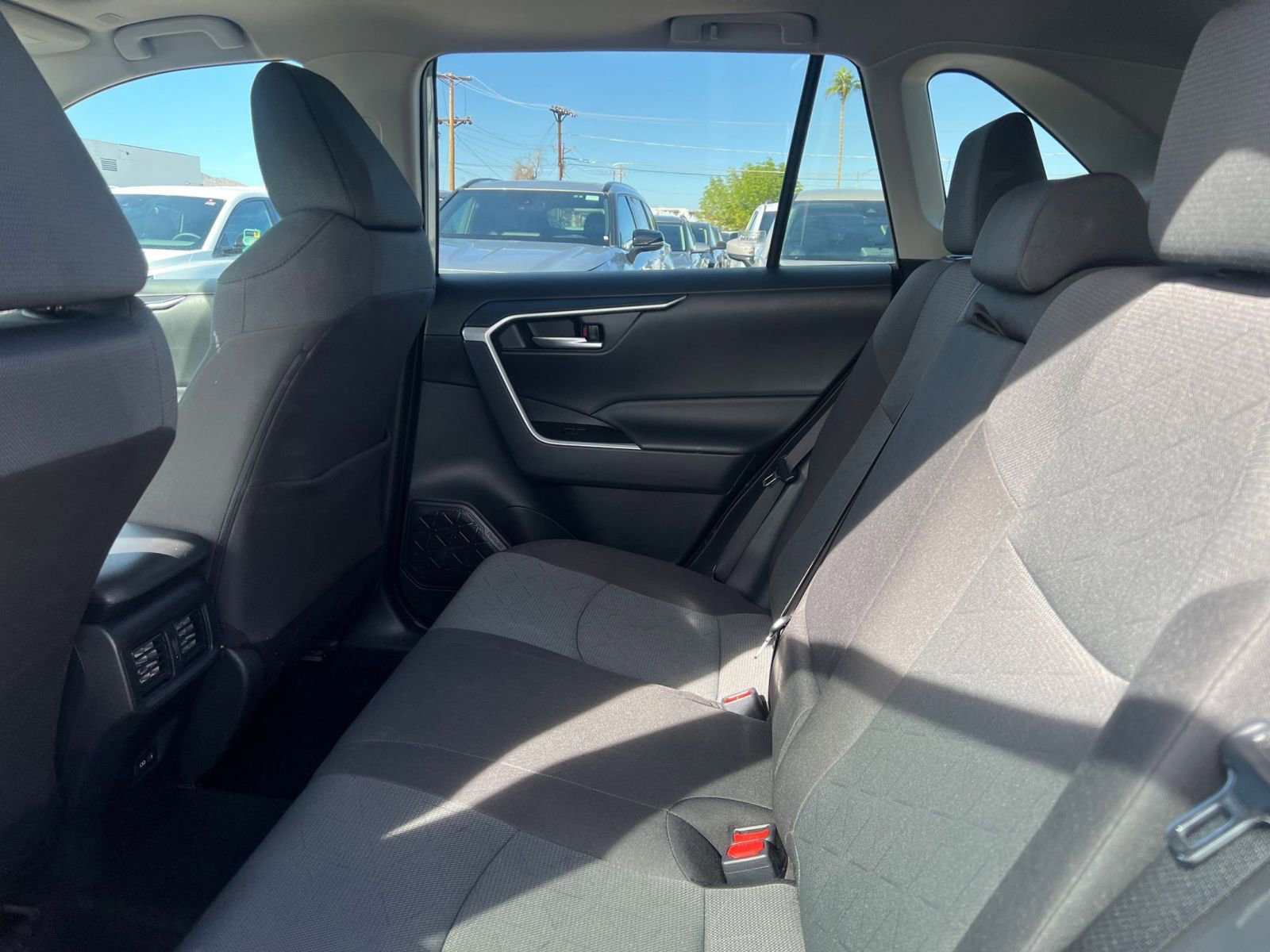 Thumbnail: 2025 Toyota RAV4 - 25