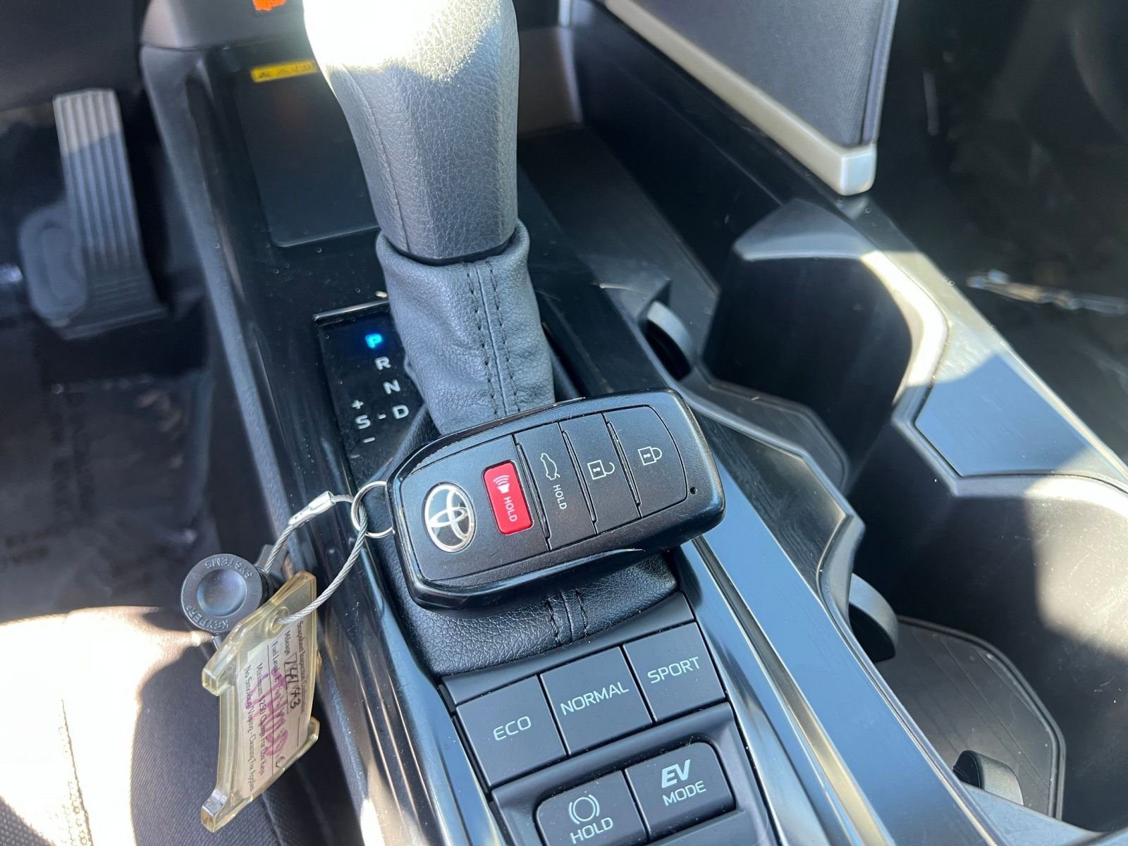 Thumbnail: 2025 Toyota Camry - 22