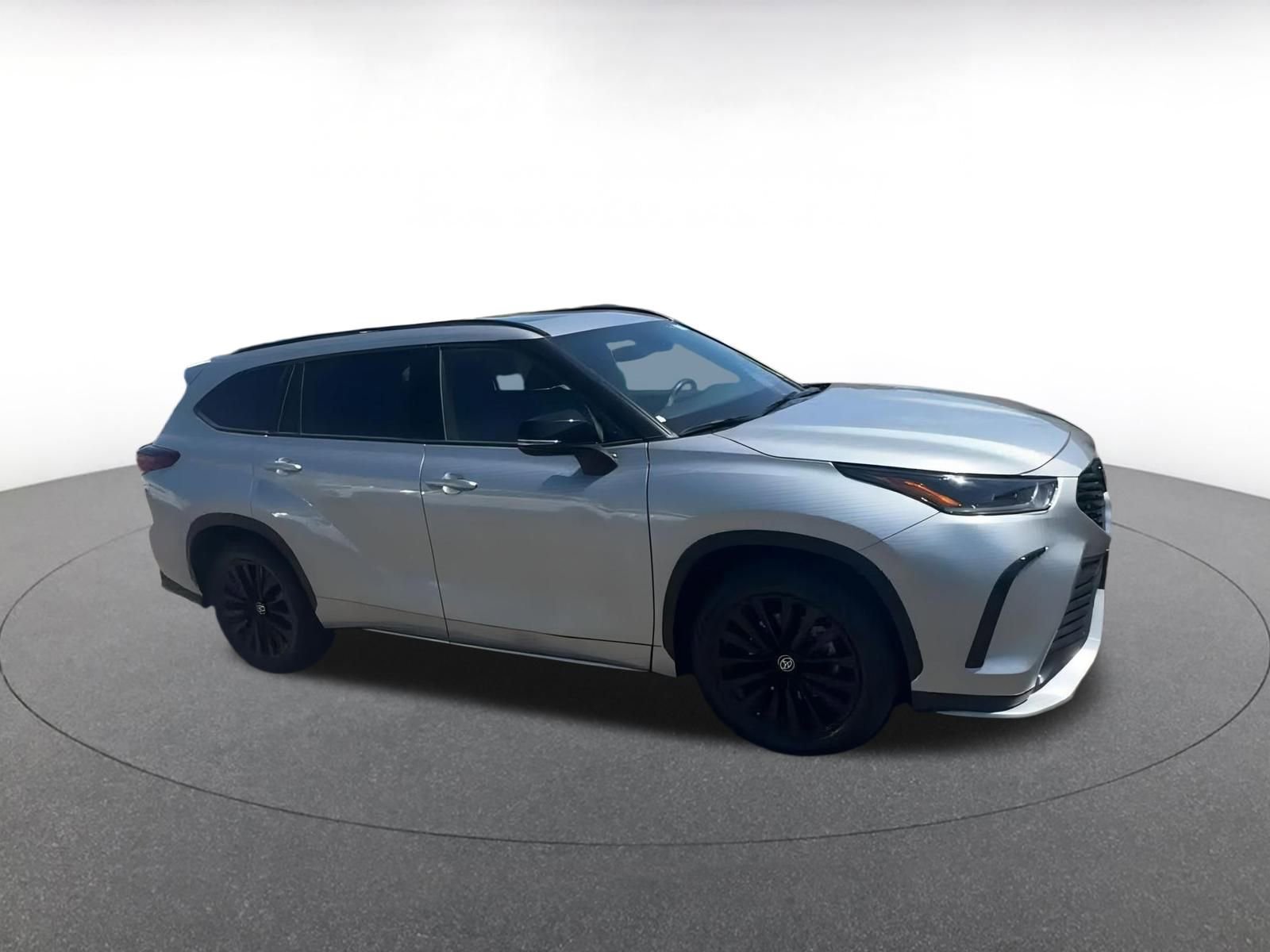 Thumbnail: 2024 Toyota Highlander - 2