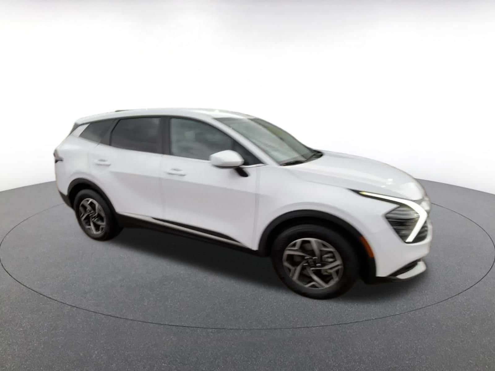 Thumbnail: 2025 Kia Sportage - 2