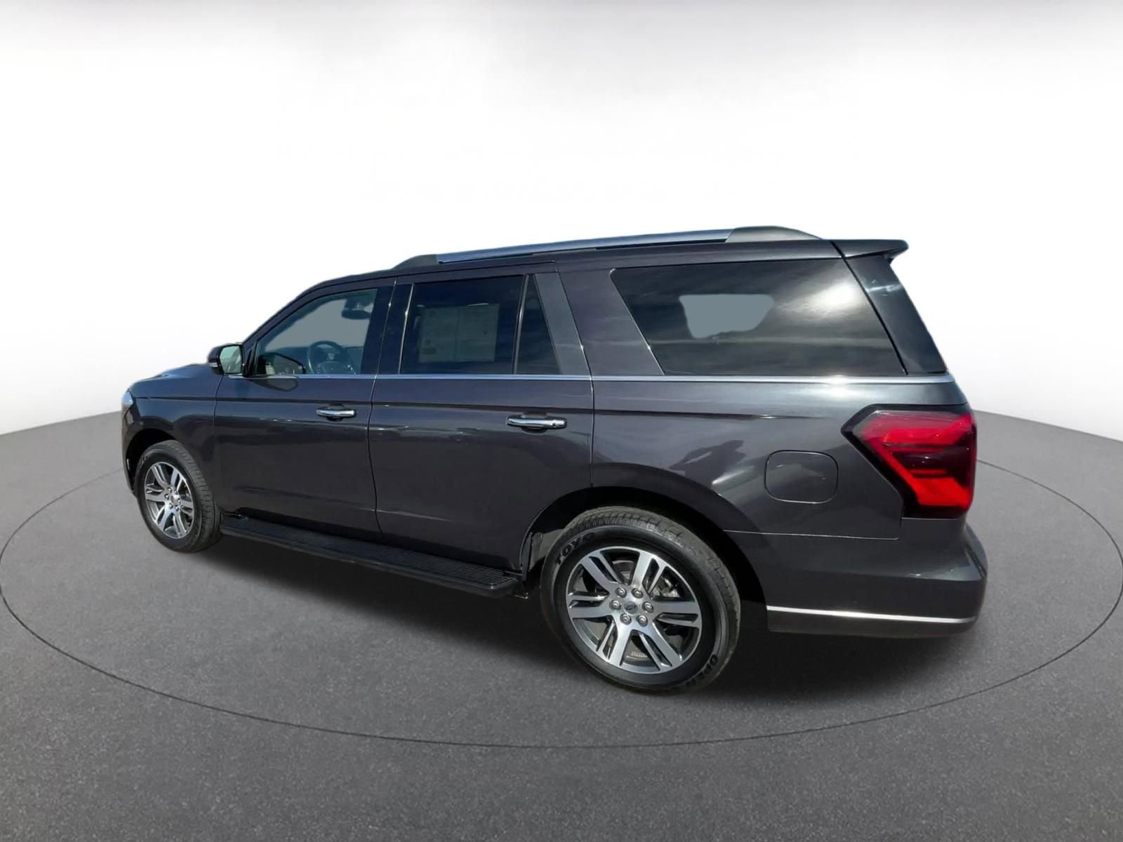 Thumbnail: 2024 Ford Expedition - 10