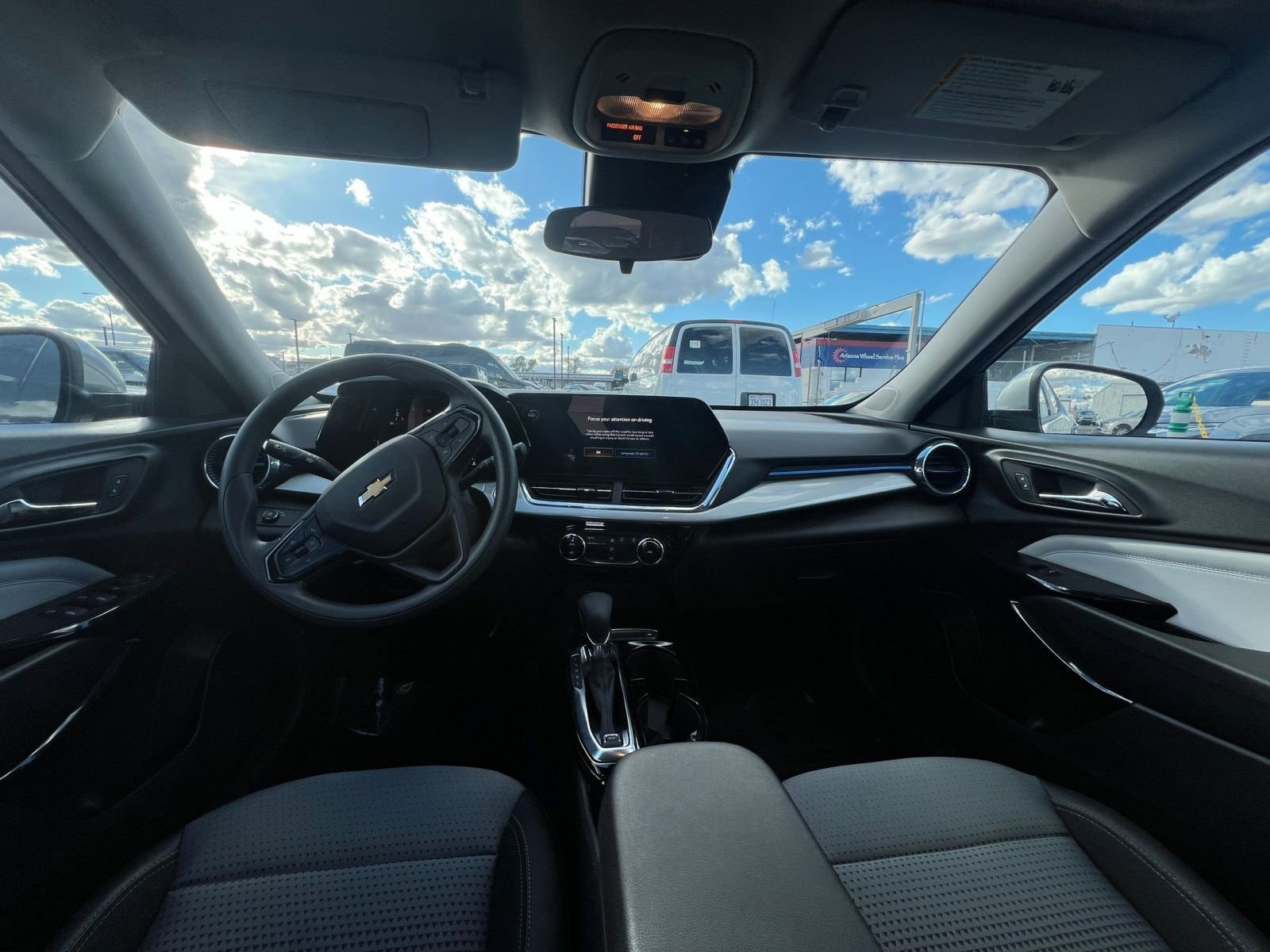 Thumbnail: 2025 Chevrolet Trax - 33