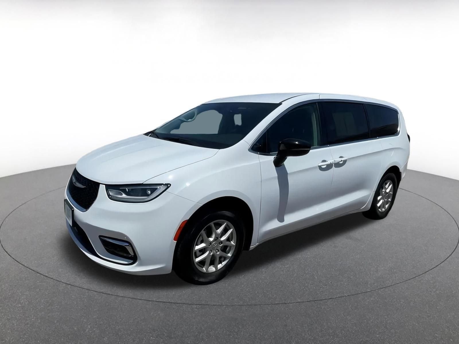 2024 Chrysler Pacifica Touring L 7