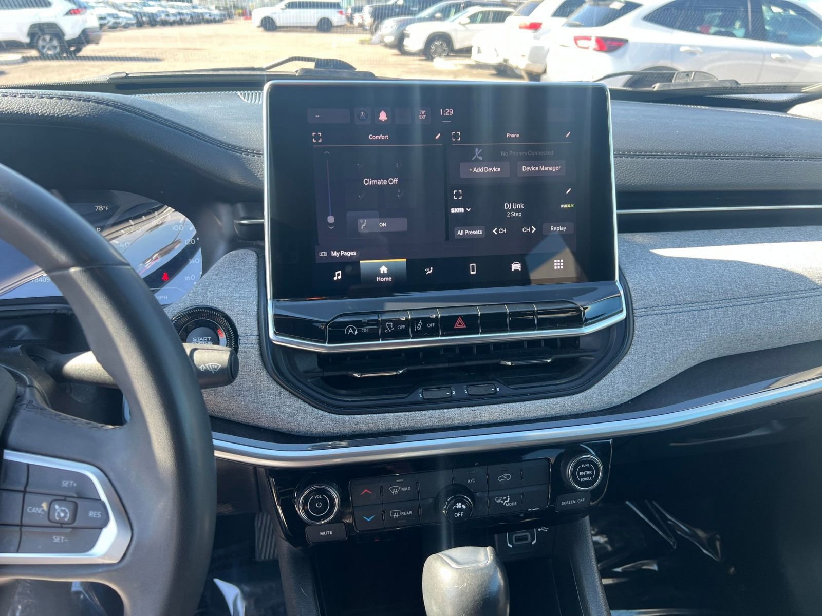 Thumbnail: 2023 Jeep Compass - 17