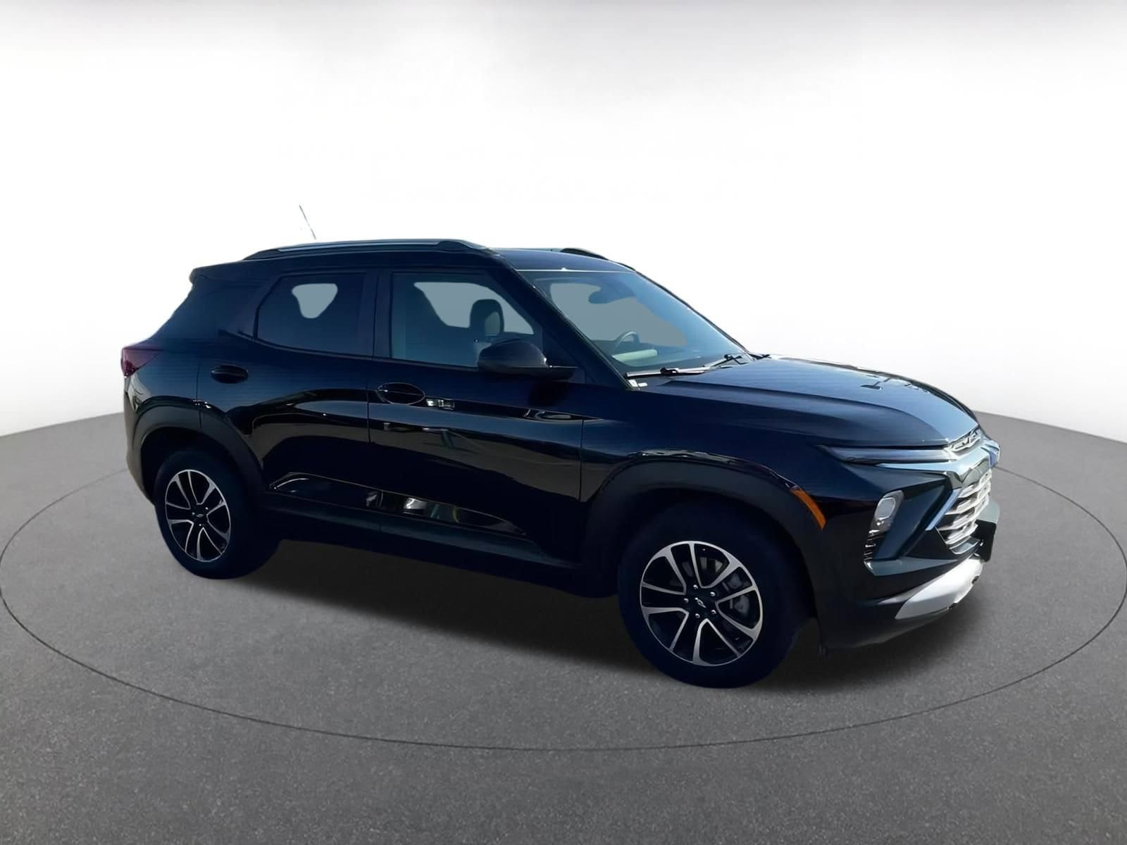 Thumbnail: 2025 Chevrolet TrailBlazer - 2