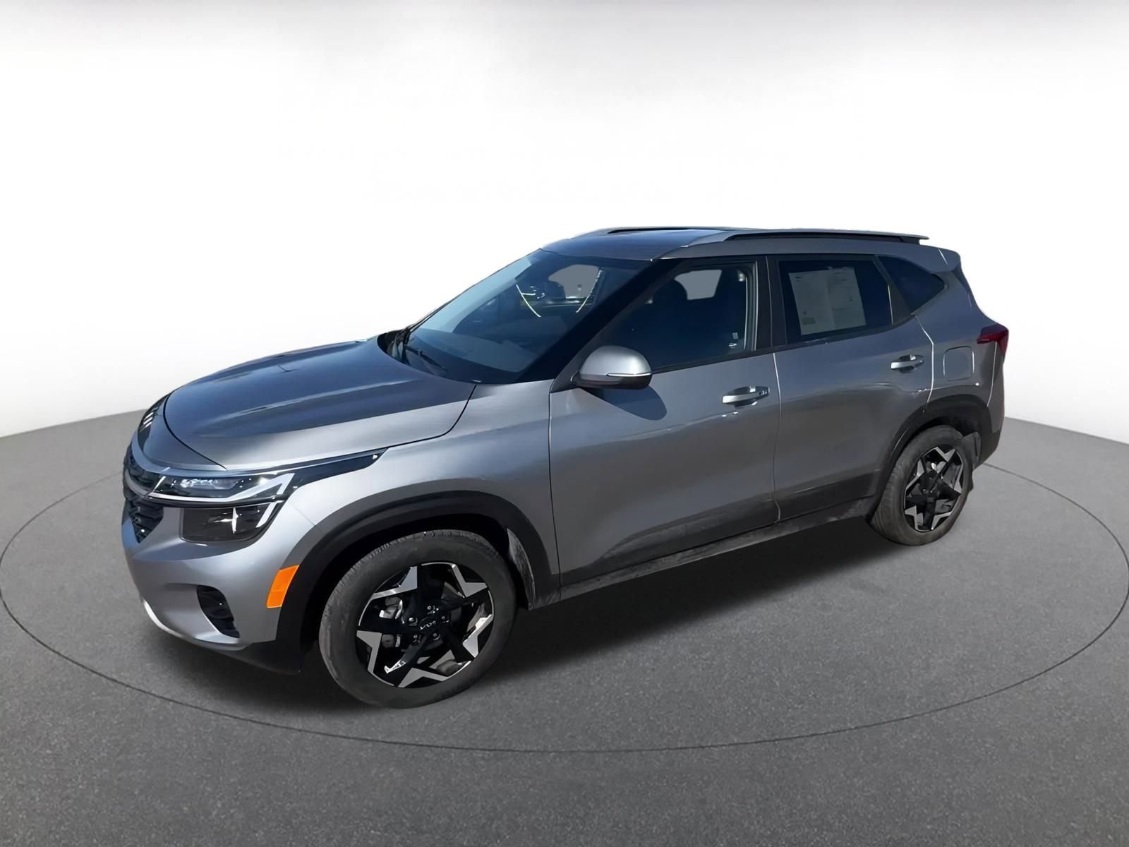 Thumbnail: 2025 Kia Seltos - 8