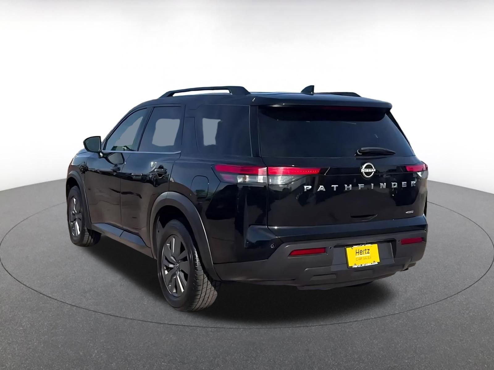 Thumbnail: 2025 Nissan Pathfinder - 10