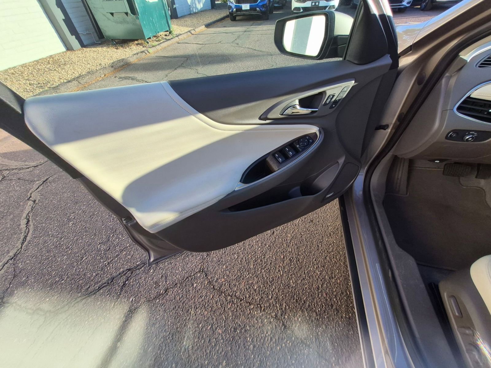 Thumbnail: 2024 Chevrolet Malibu - 9