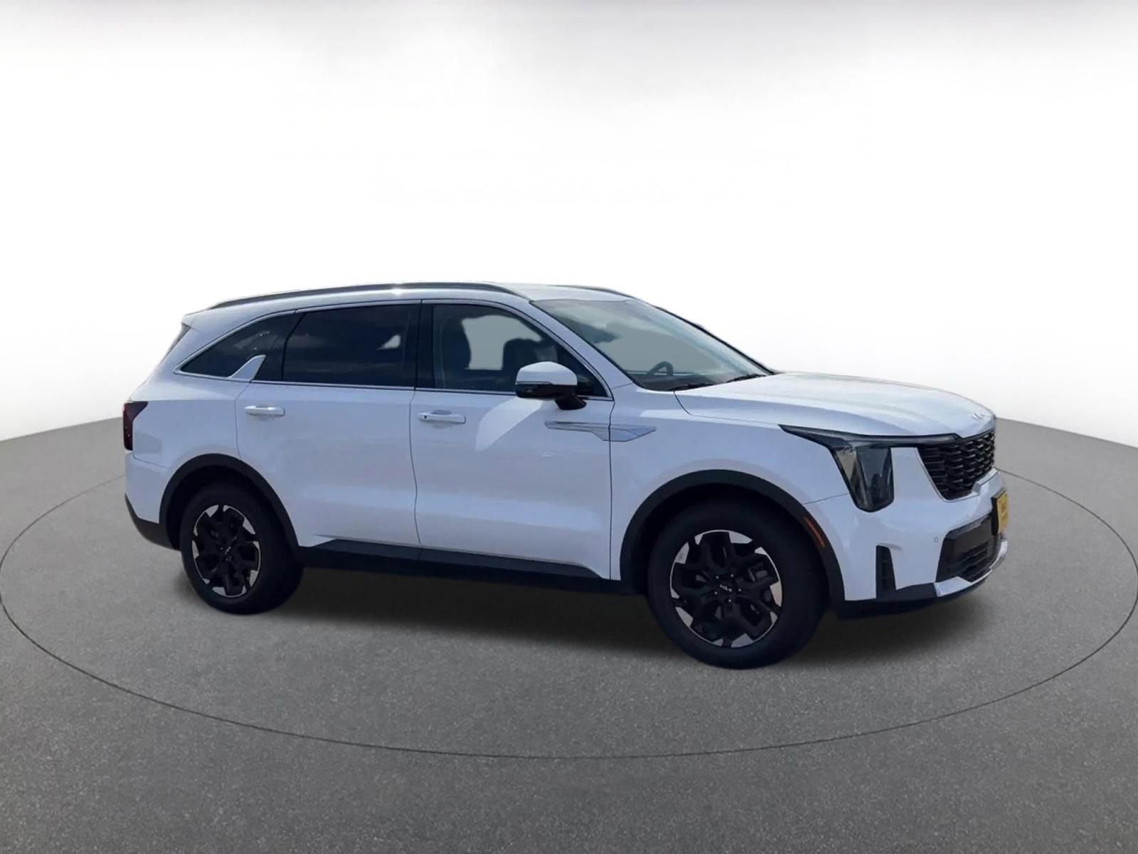 Thumbnail: 2024 Kia Sorento - 2