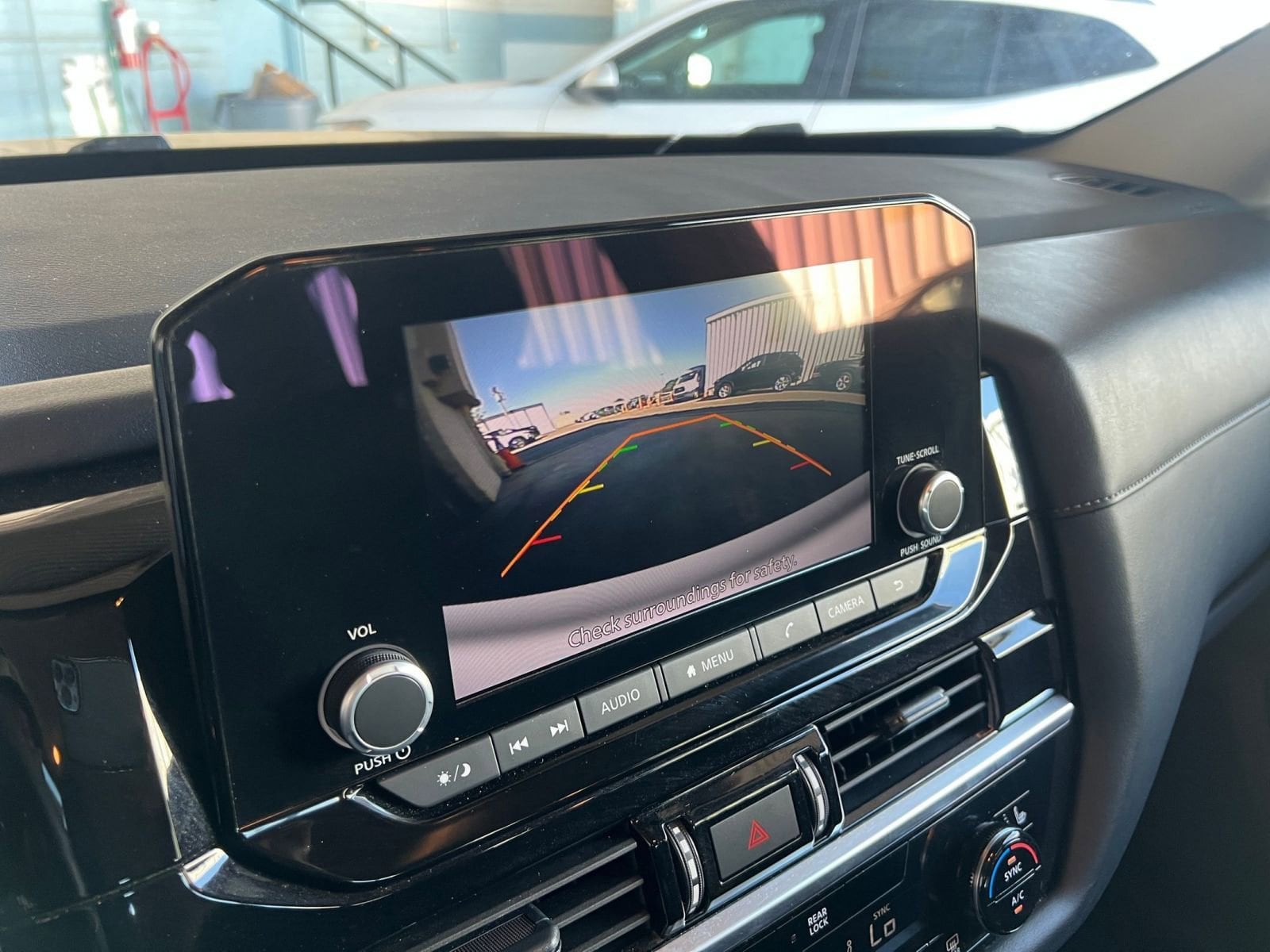 Thumbnail: 2025 Nissan Pathfinder - 27