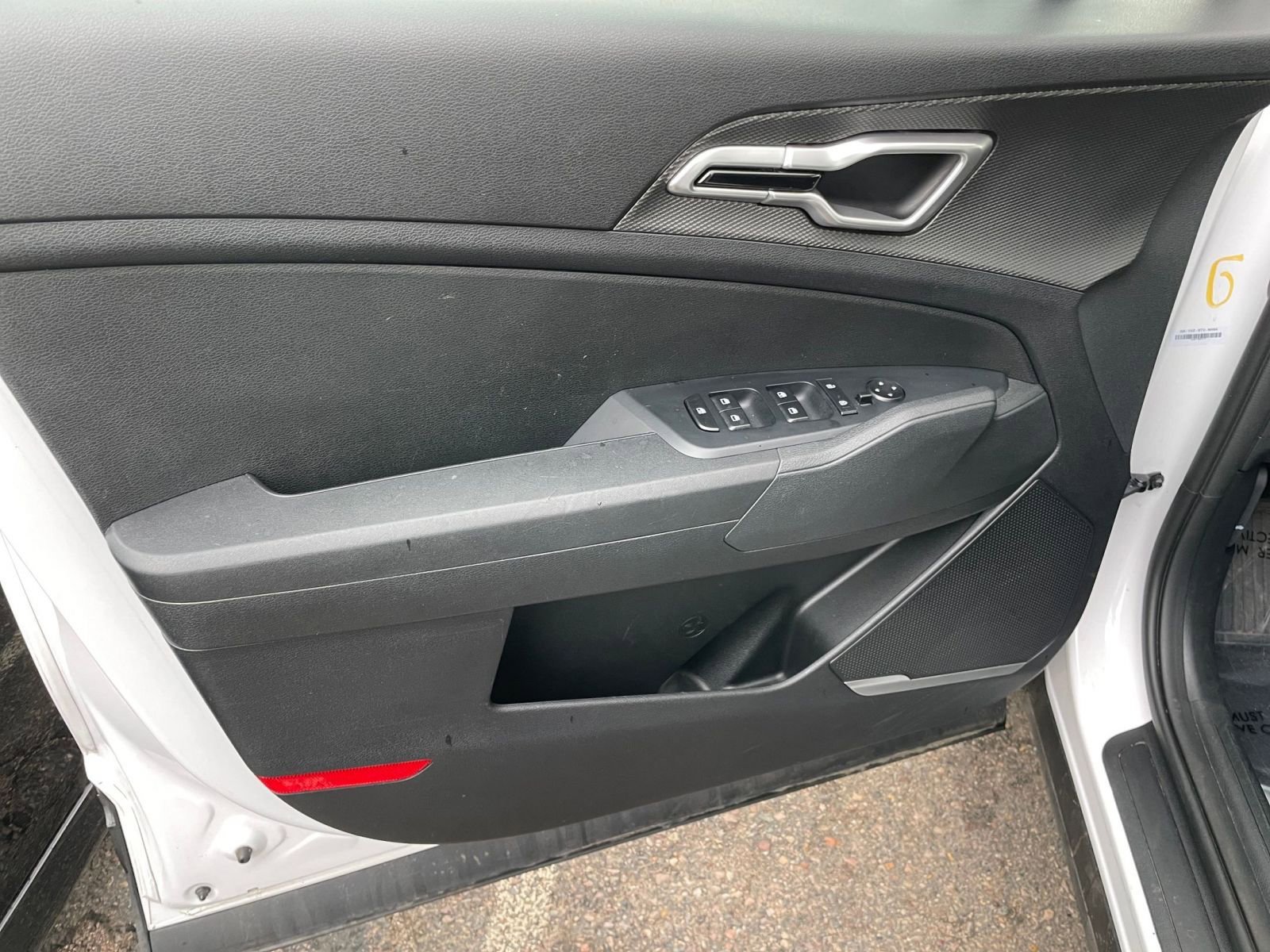 Thumbnail: 2025 Kia Sportage - 18