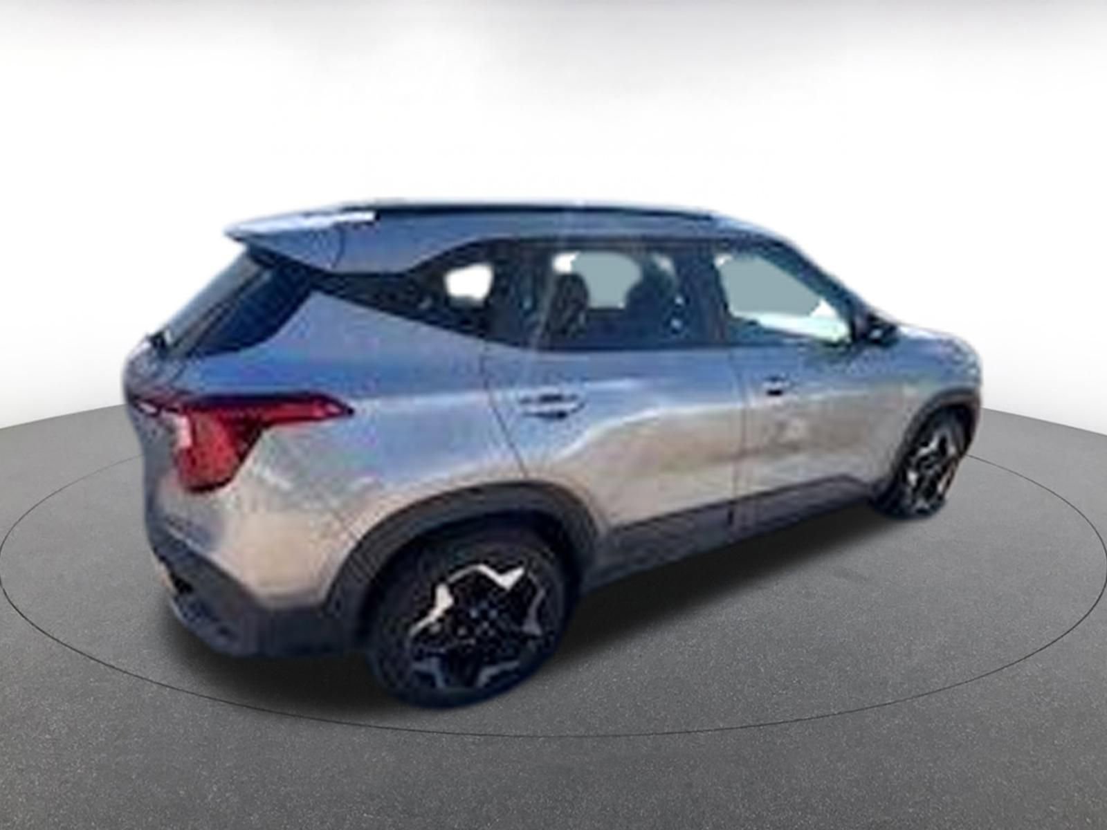 Thumbnail: 2025 Kia Seltos - 9