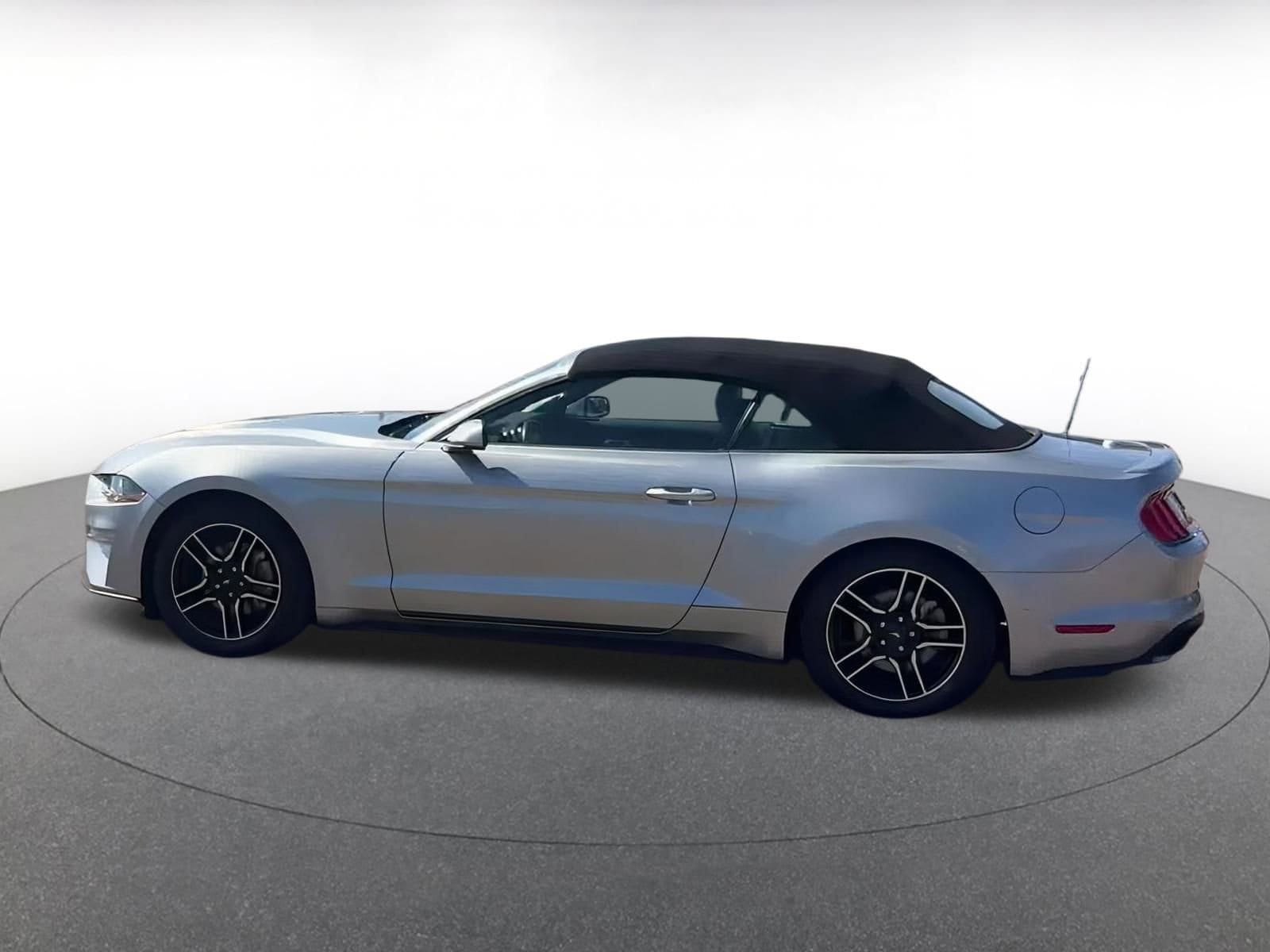 Thumbnail: 2023 Ford Mustang - 10
