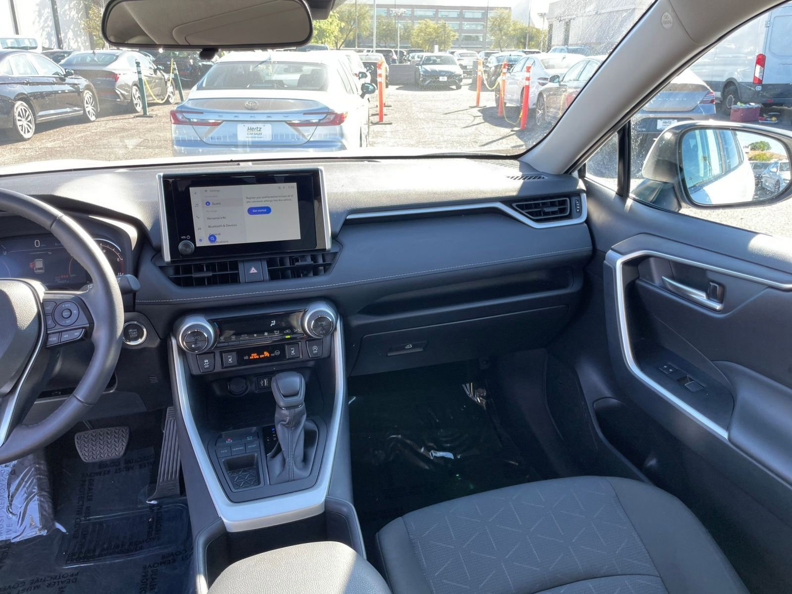 Thumbnail: 2025 Toyota RAV4 - 35