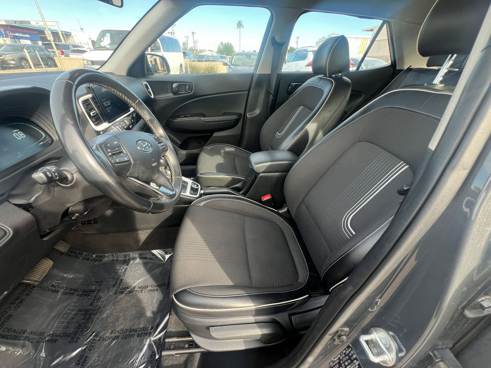 Thumbnail: 2023 Hyundai Venue - 28