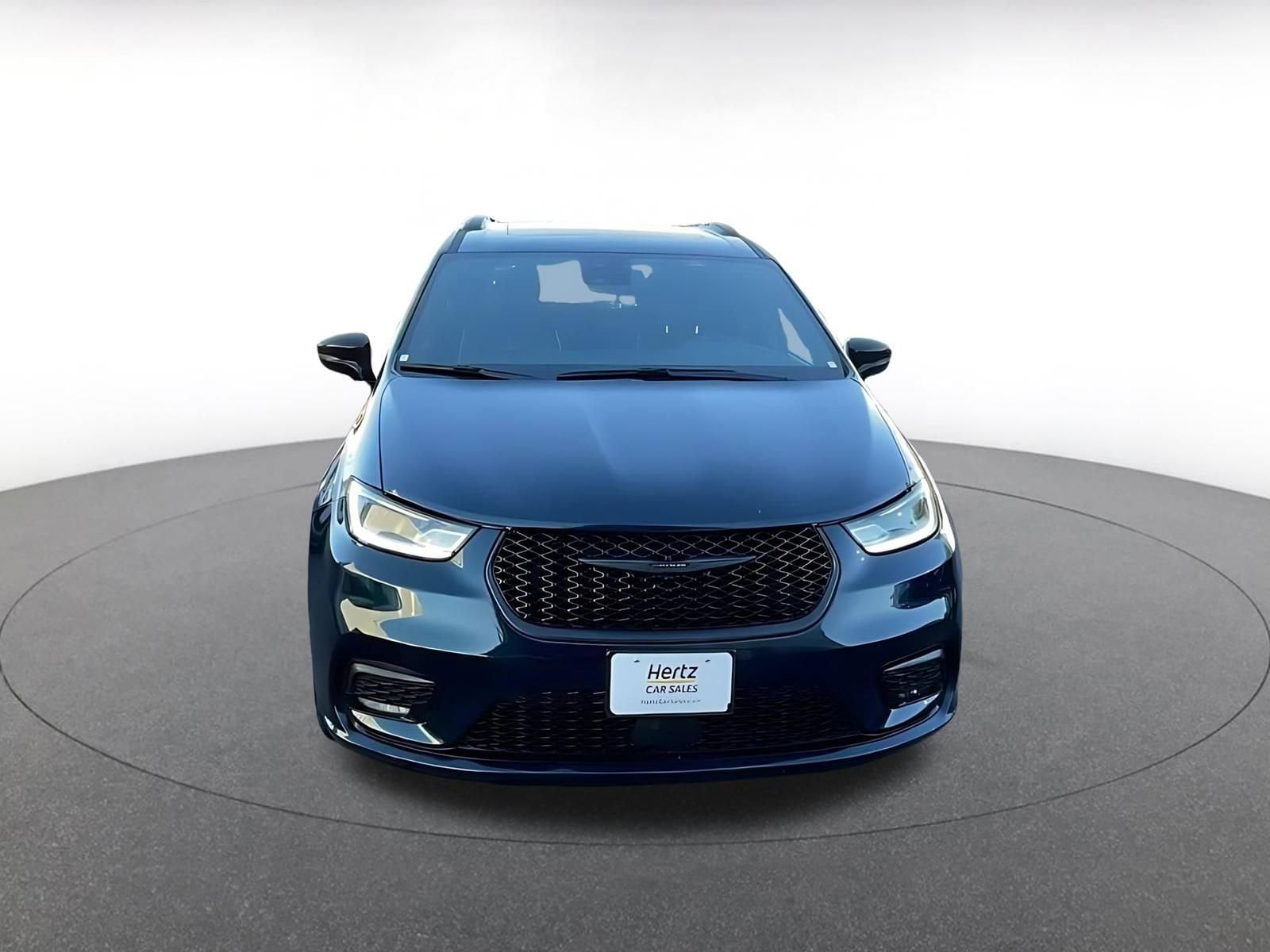 Thumbnail: 2025 Chrysler Pacifica - 4