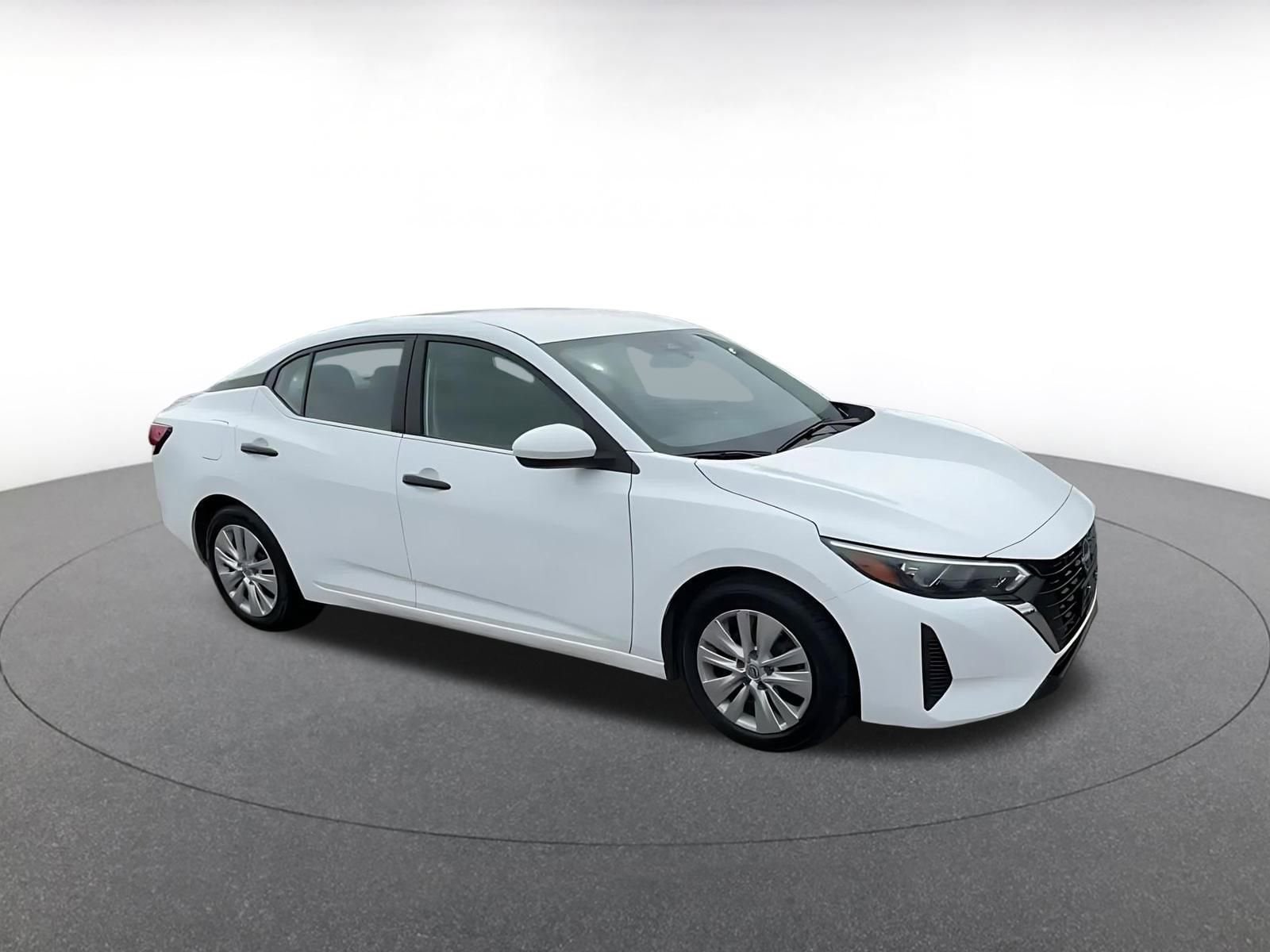 Thumbnail: 2025 Nissan Sentra - 2