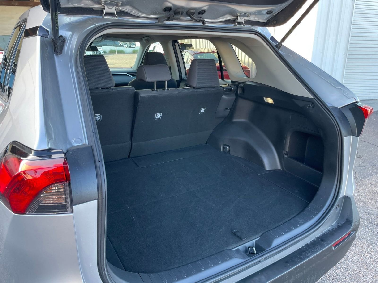 Thumbnail: 2025 Toyota RAV4 - 30