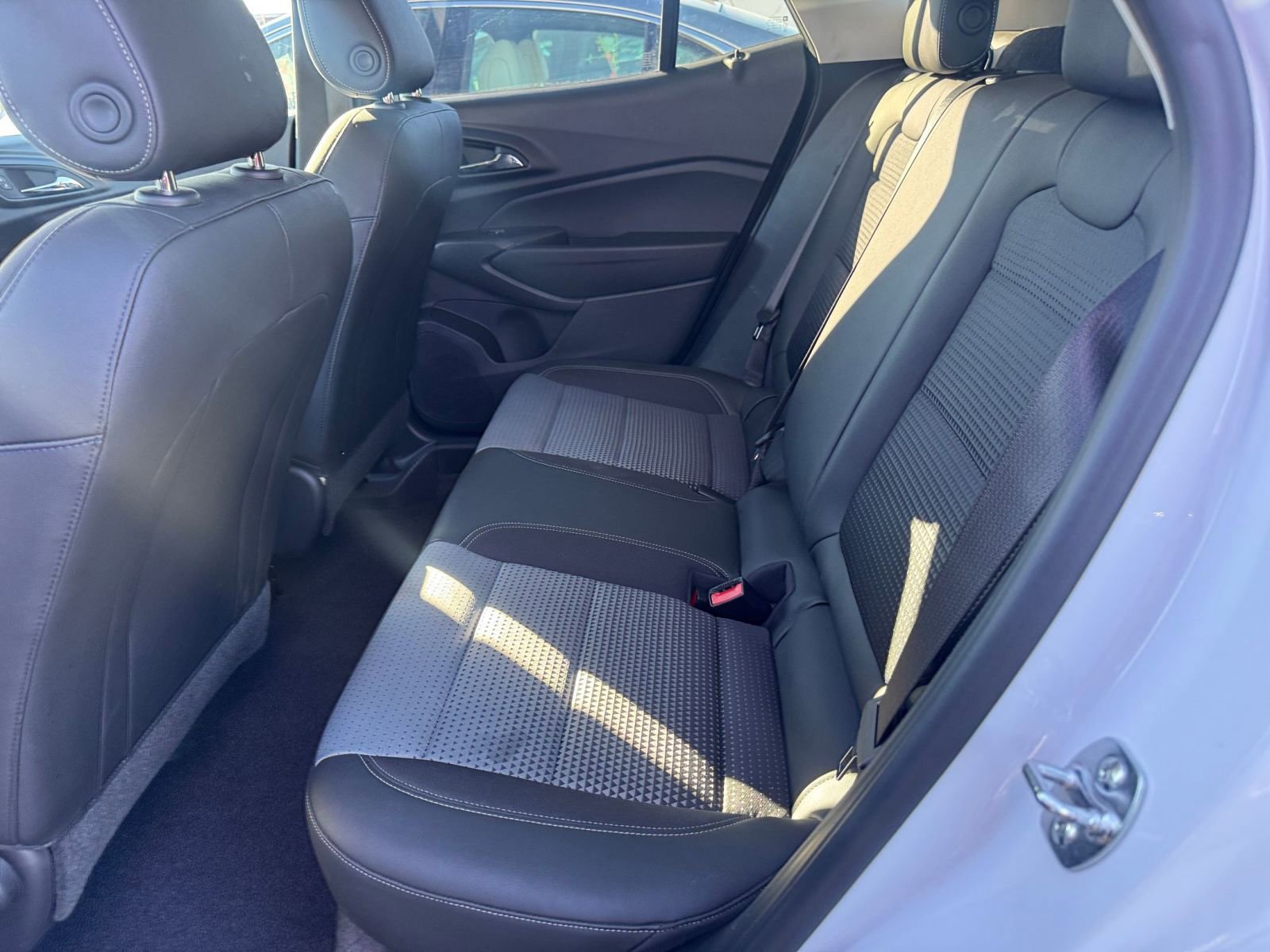 Thumbnail: 2025 Chevrolet Trax - 23