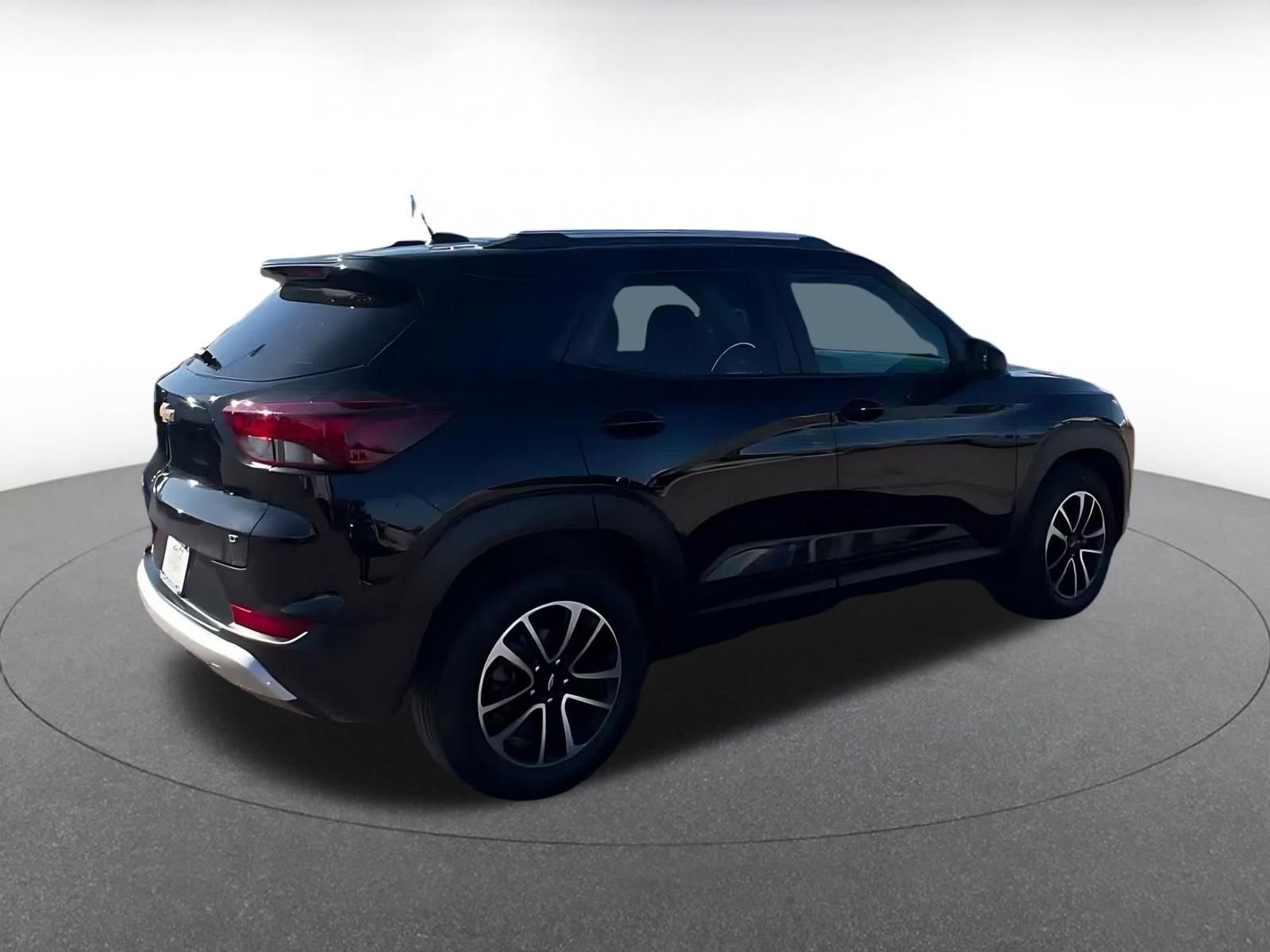 Thumbnail: 2025 Chevrolet TrailBlazer - 15