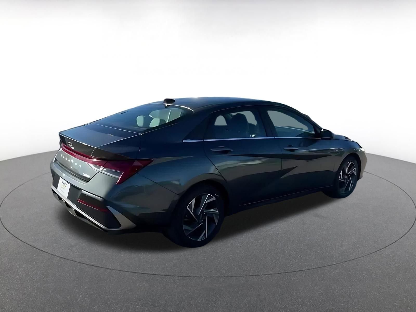 Thumbnail: 2025 Hyundai Elantra - 15