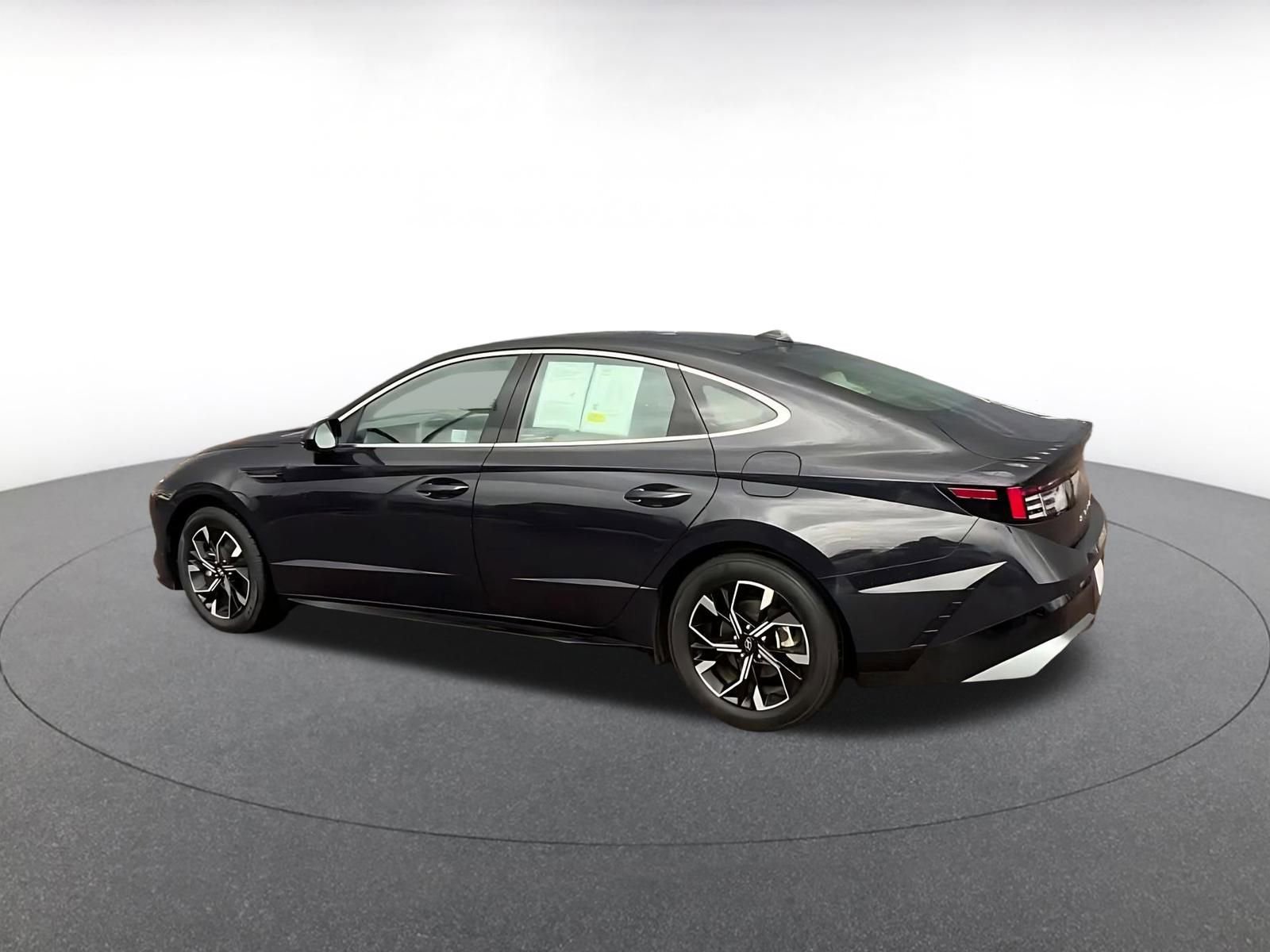 Thumbnail: 2025 Hyundai Sonata - 11