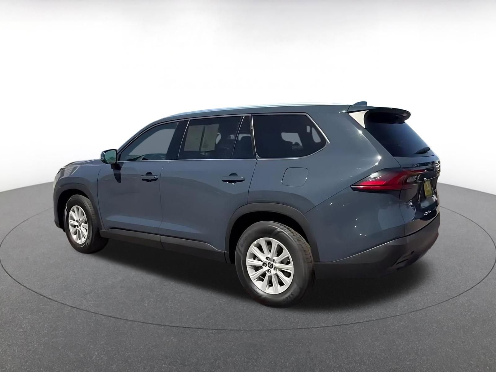 Thumbnail: 2025 Toyota Grand Highlander - 10