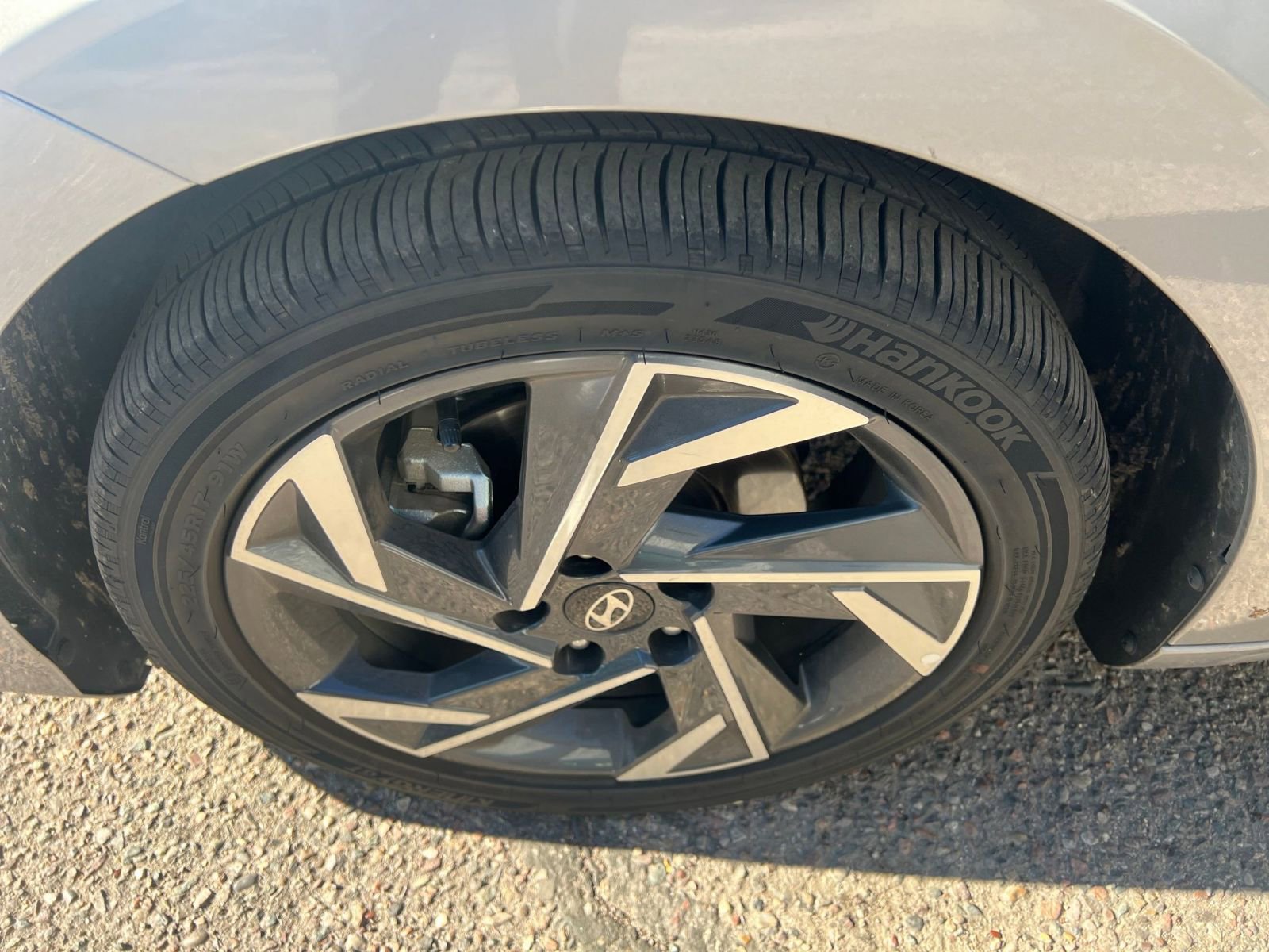 Thumbnail: 2025 Hyundai Elantra - 30