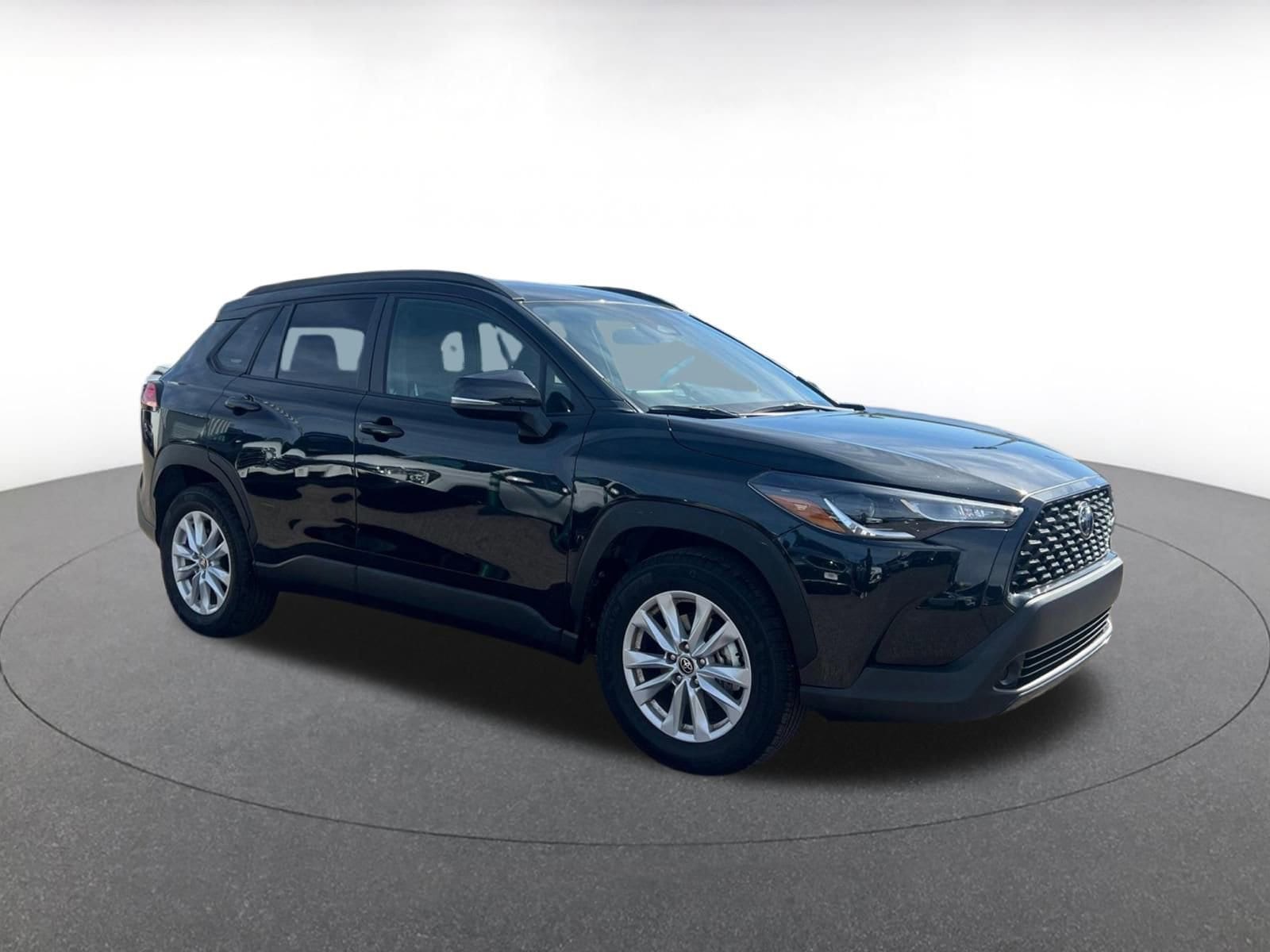 Thumbnail: 2025 Toyota Corolla Cross - 1