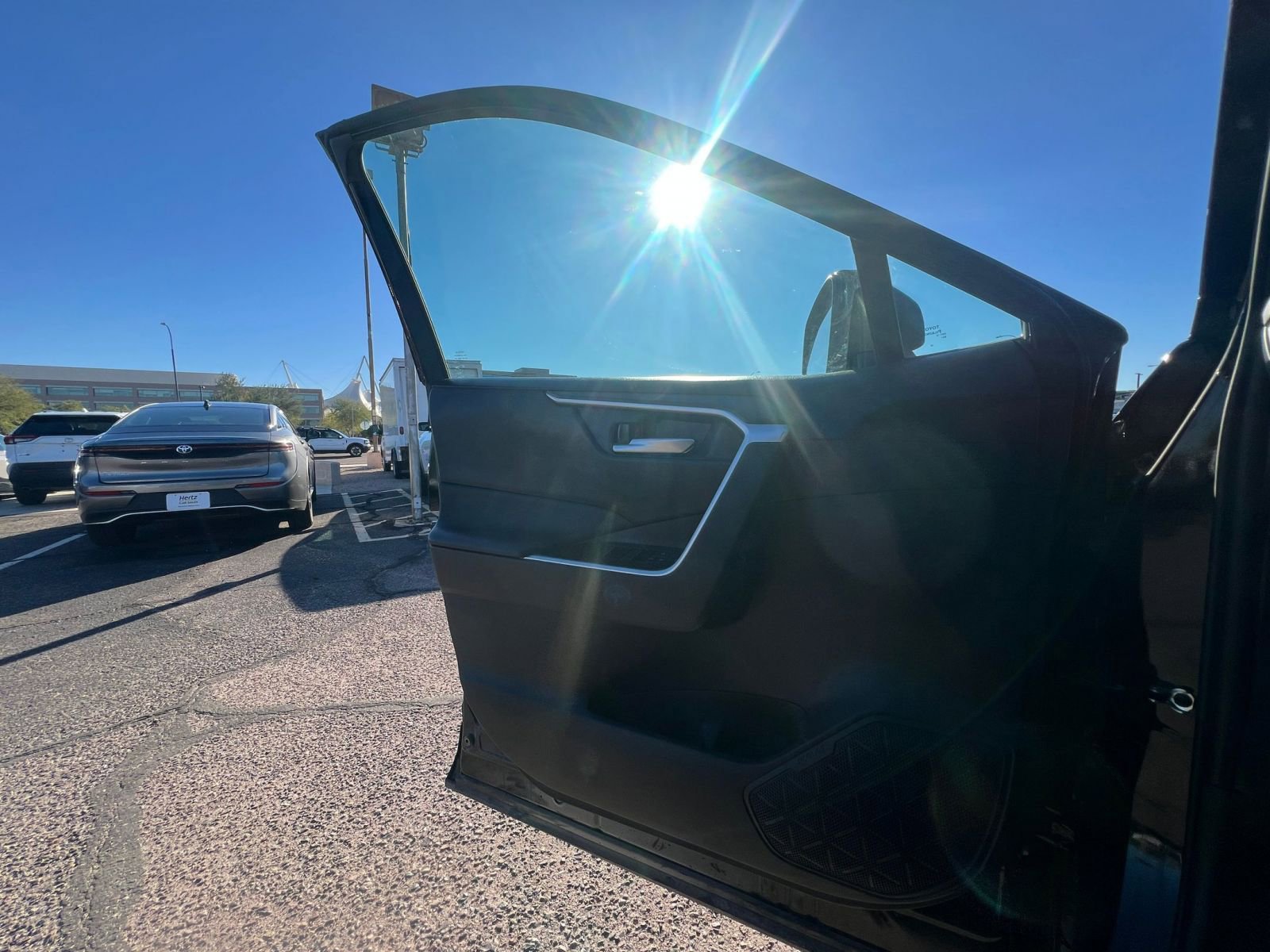 Thumbnail: 2025 Toyota RAV4 - 20