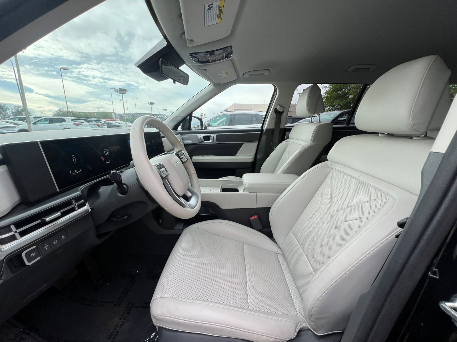 Thumbnail: 2025 Hyundai Santa Fe - 27