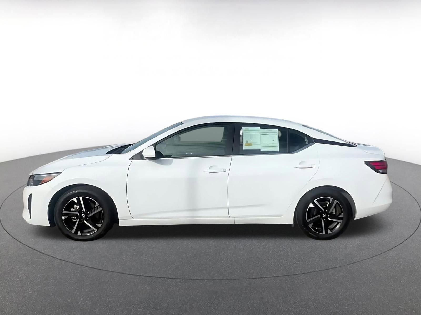 Thumbnail: 2025 Nissan Sentra - 9