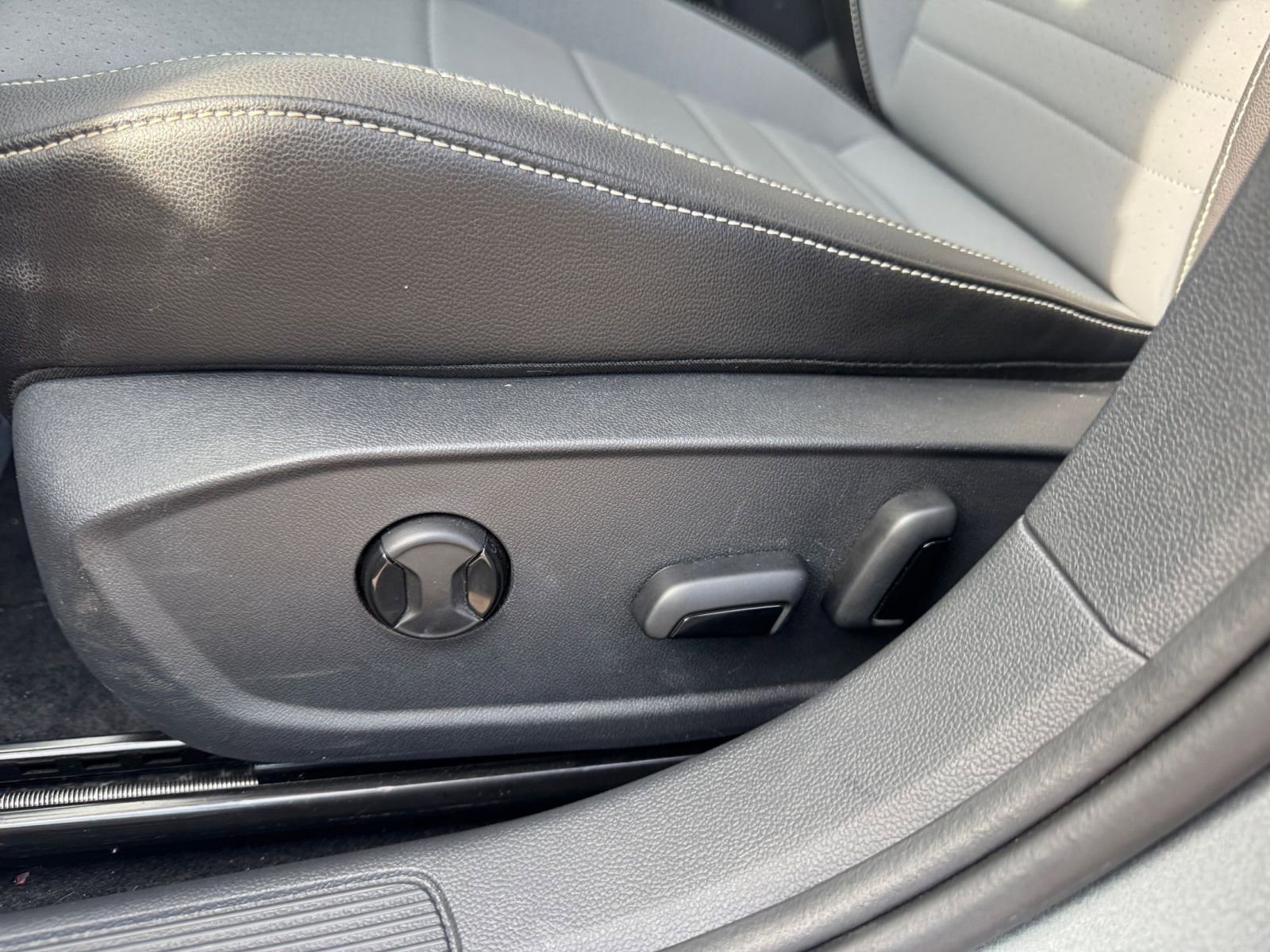 Thumbnail: 2025 Volkswagen Jetta - 23