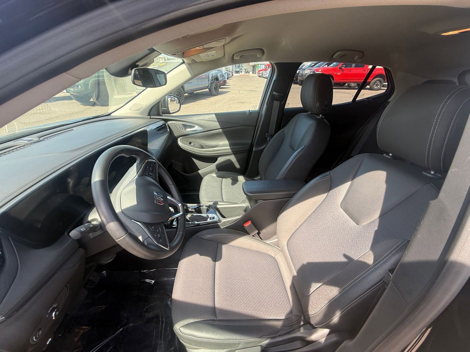 Thumbnail: 2025 Buick Encore GX - 27