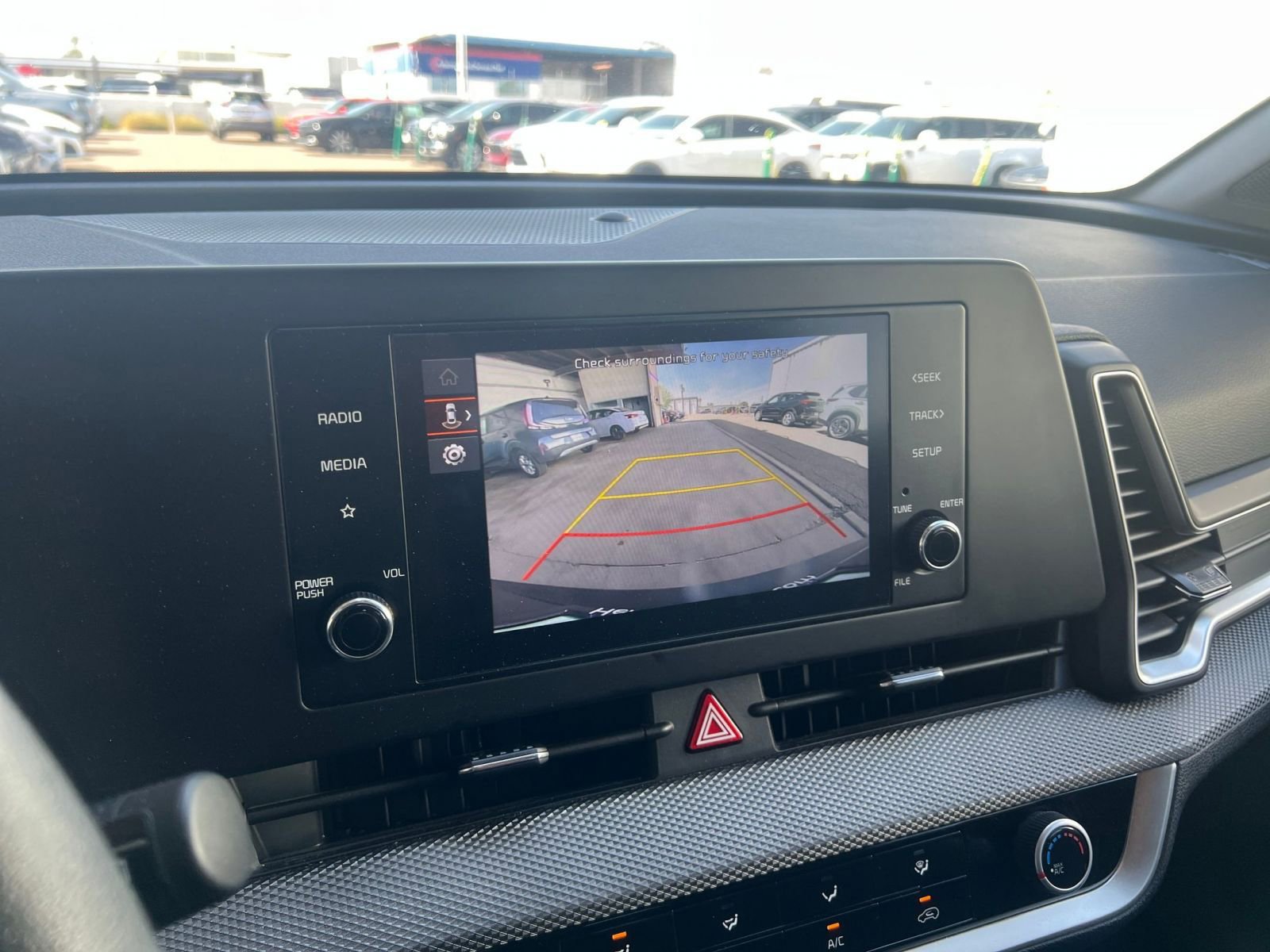 Thumbnail: 2025 Kia Sportage - 24