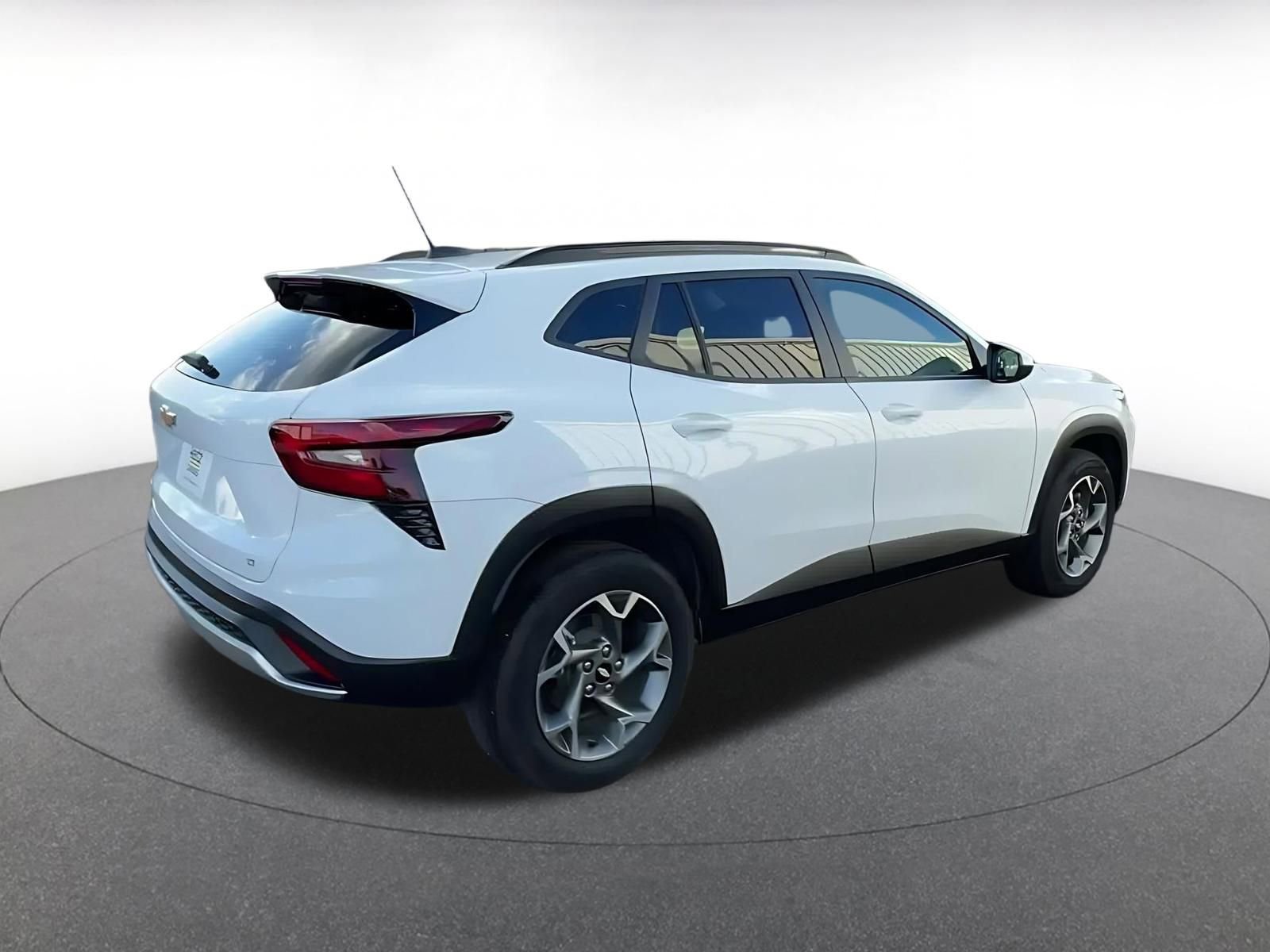 Thumbnail: 2025 Chevrolet Trax - 15