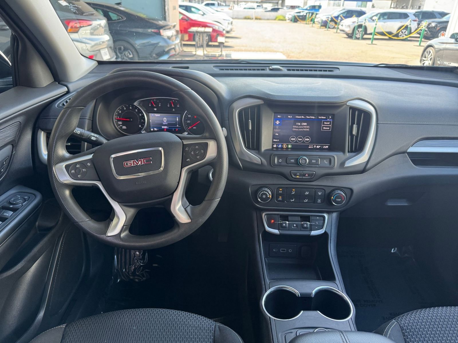 Thumbnail: 2024 GMC Terrain - 32