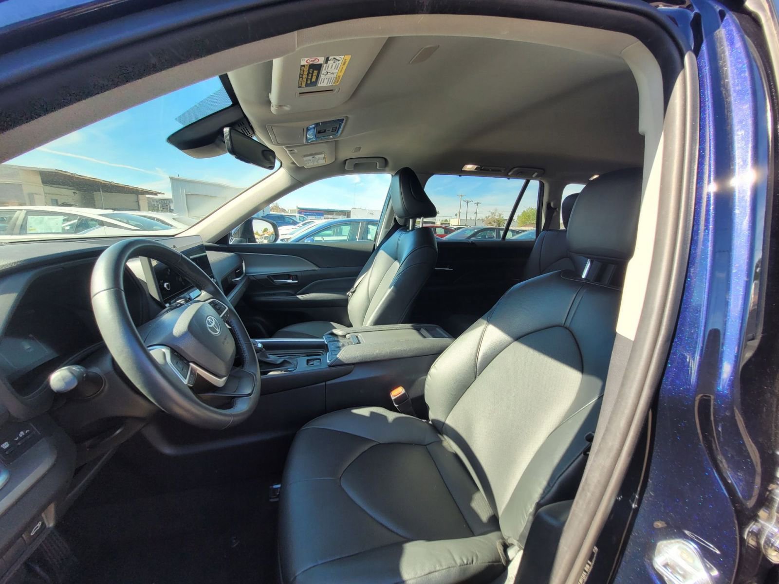 Thumbnail: 2025 Toyota Grand Highlander - 12